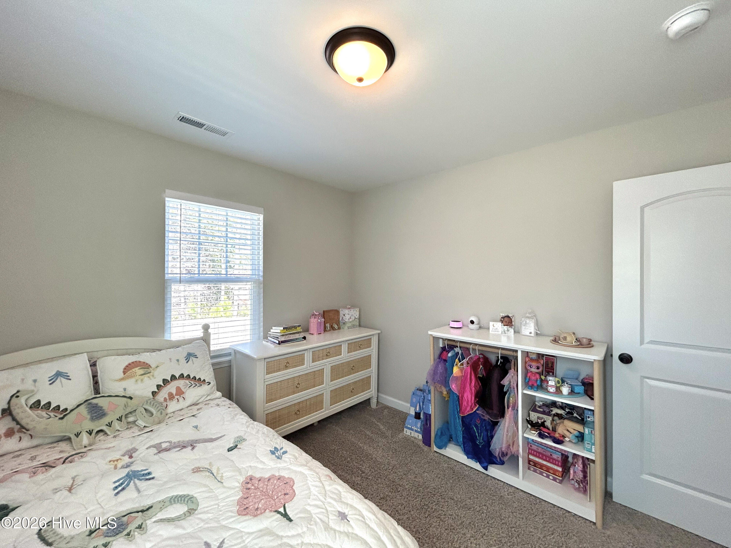 100557400 | Photo 29