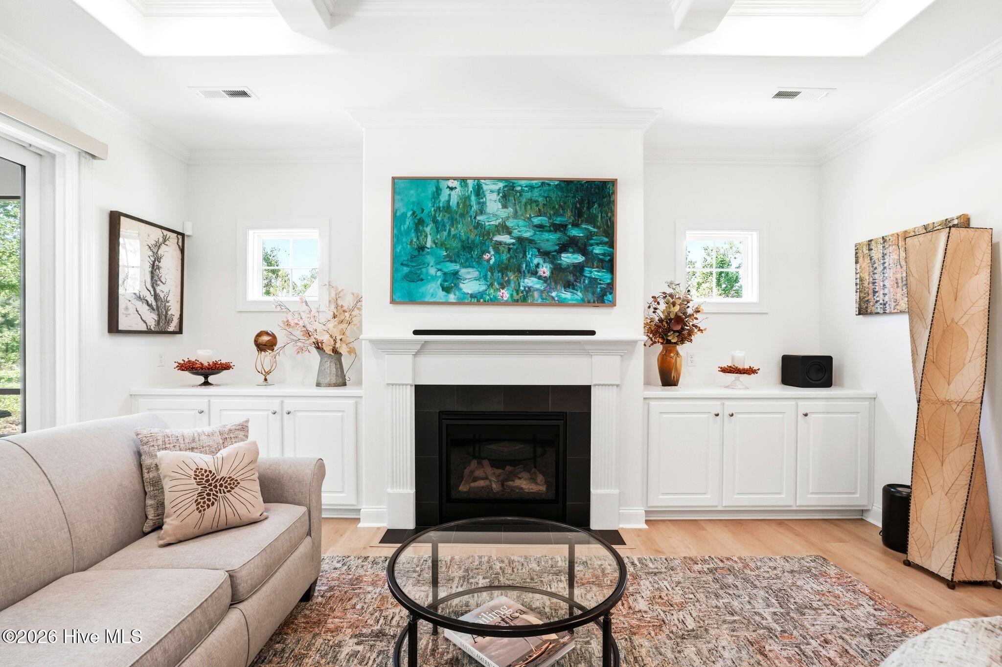 100569004 | Photo 16