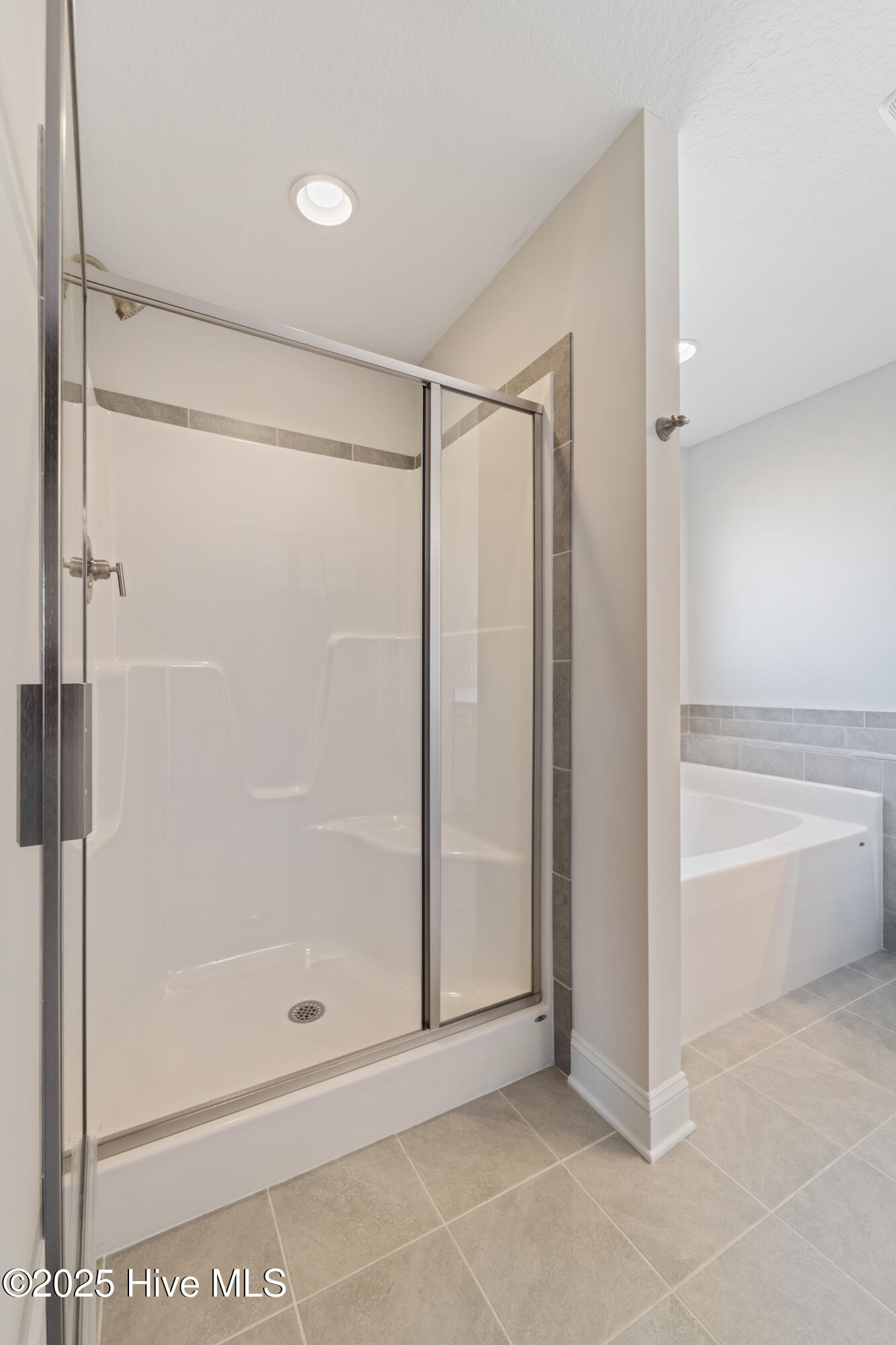 100518960 | Photo 22