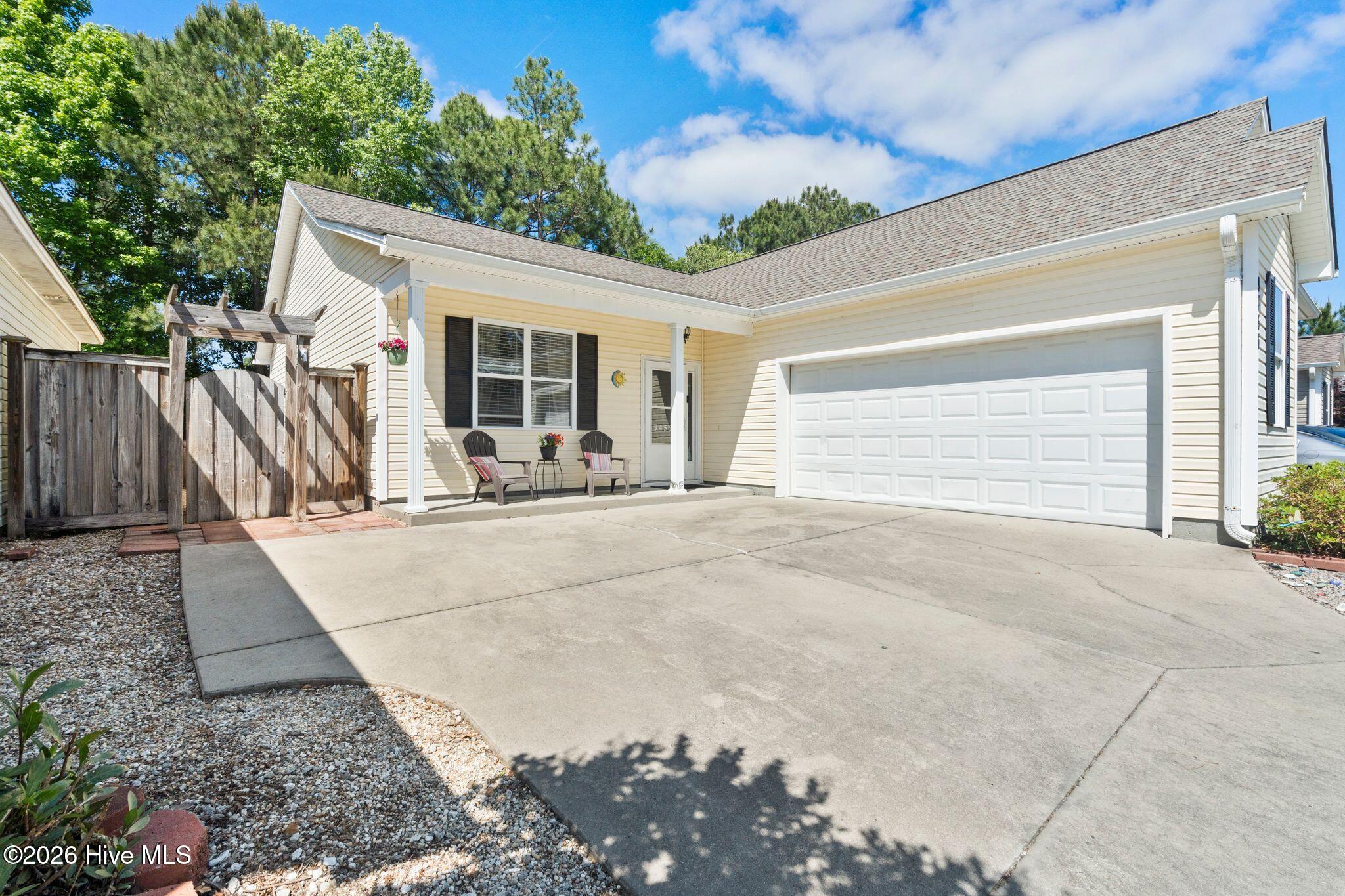 100570513 | Photo 47