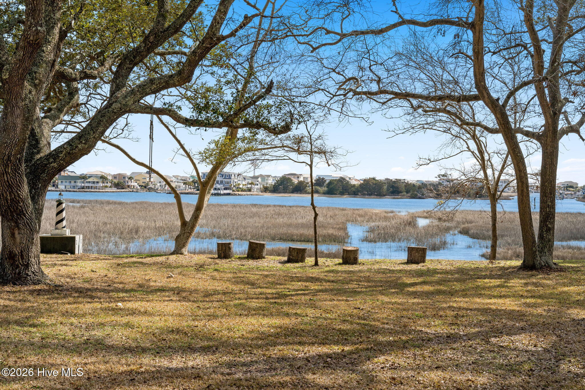 100561810 | Photo 26