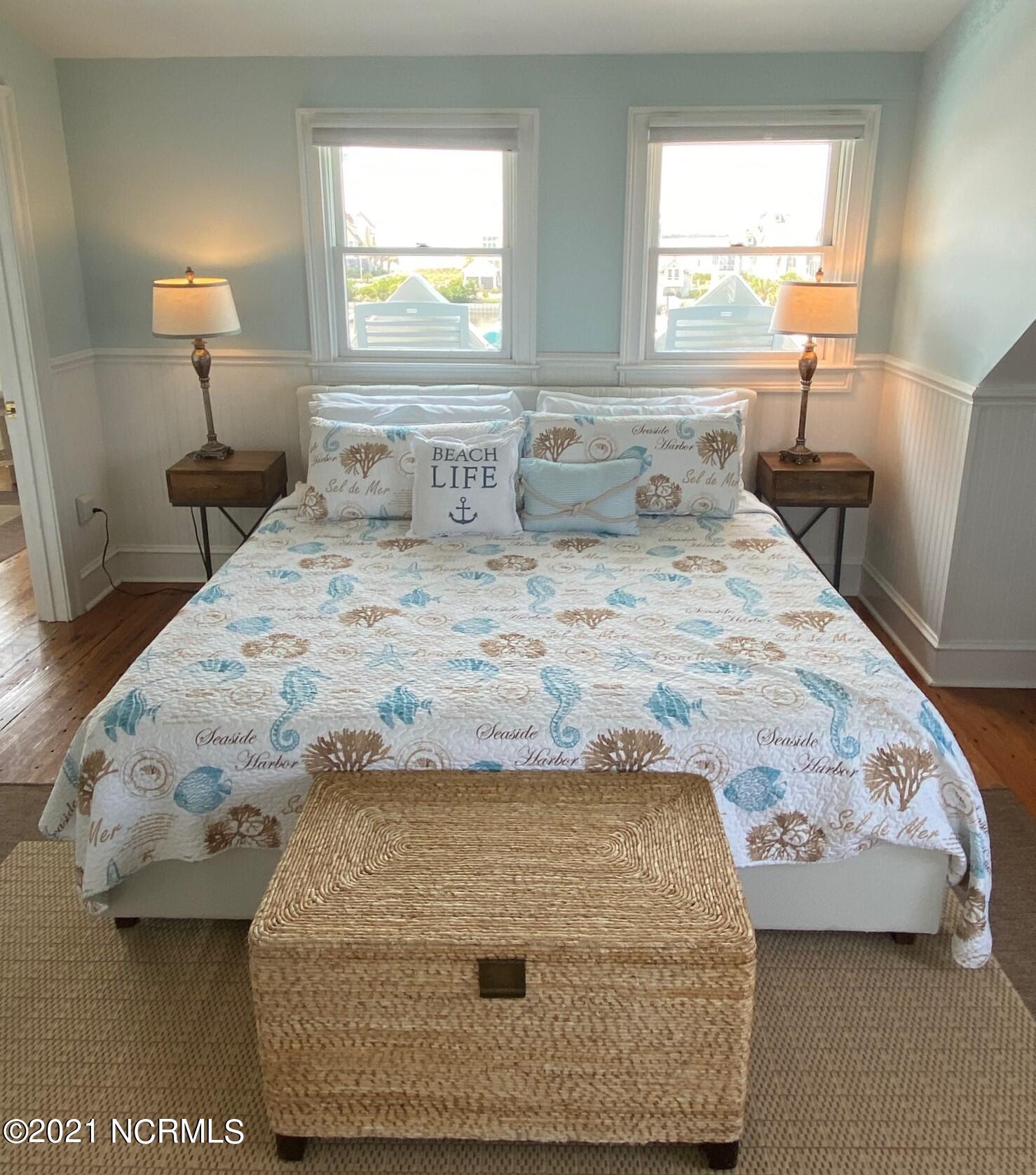 100564680 | Photo 18