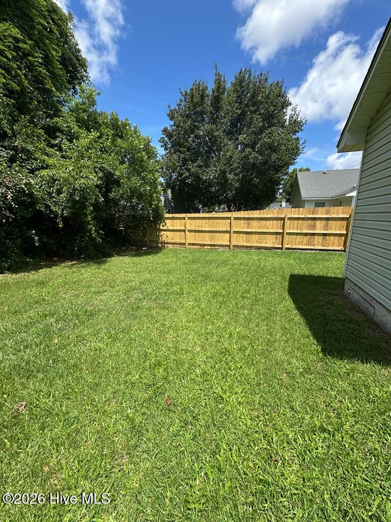 Exterior photo of 104 Glenside Court, Midway Park, NC 28544. MLS: 100586962
