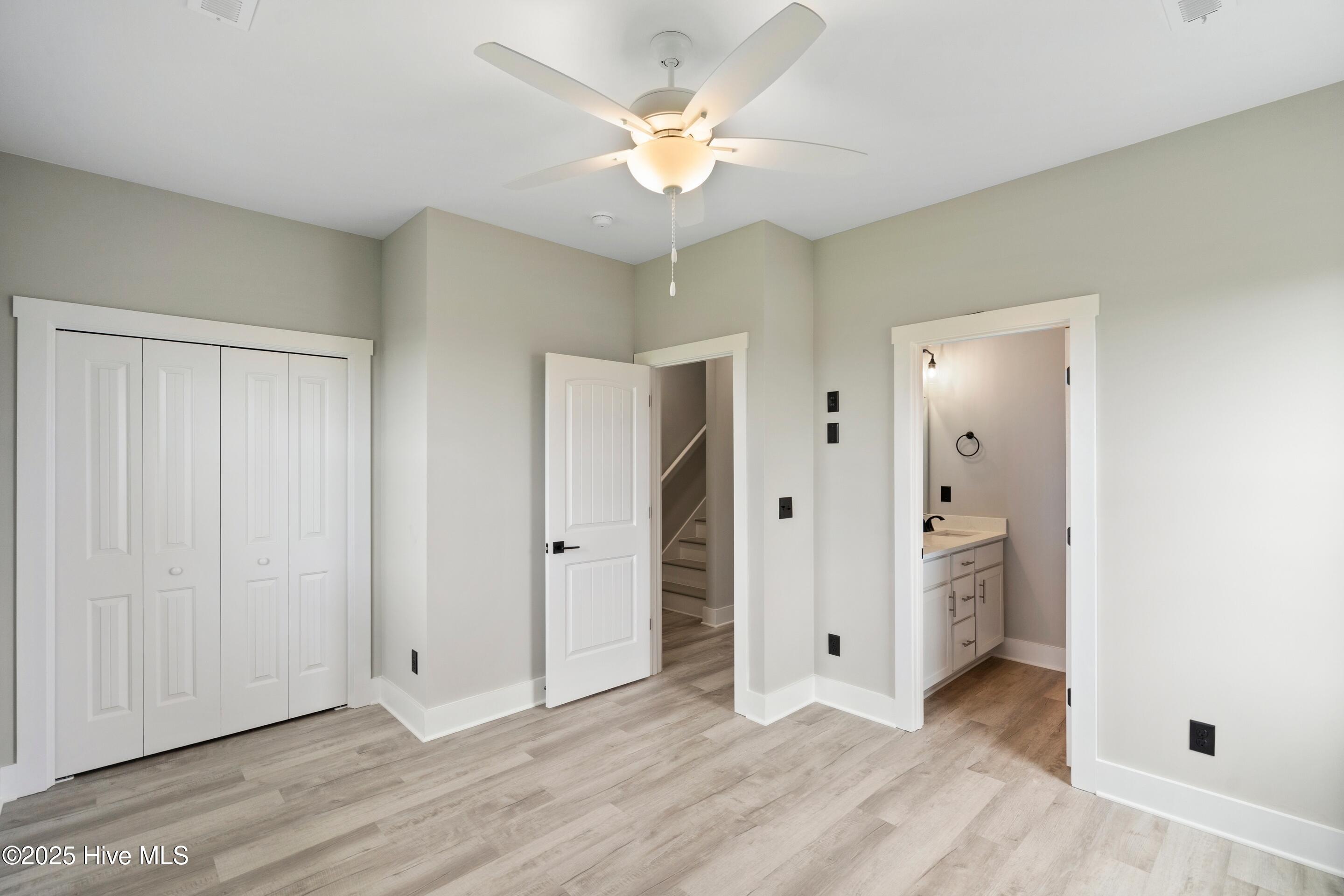 100478473 | Photo 44