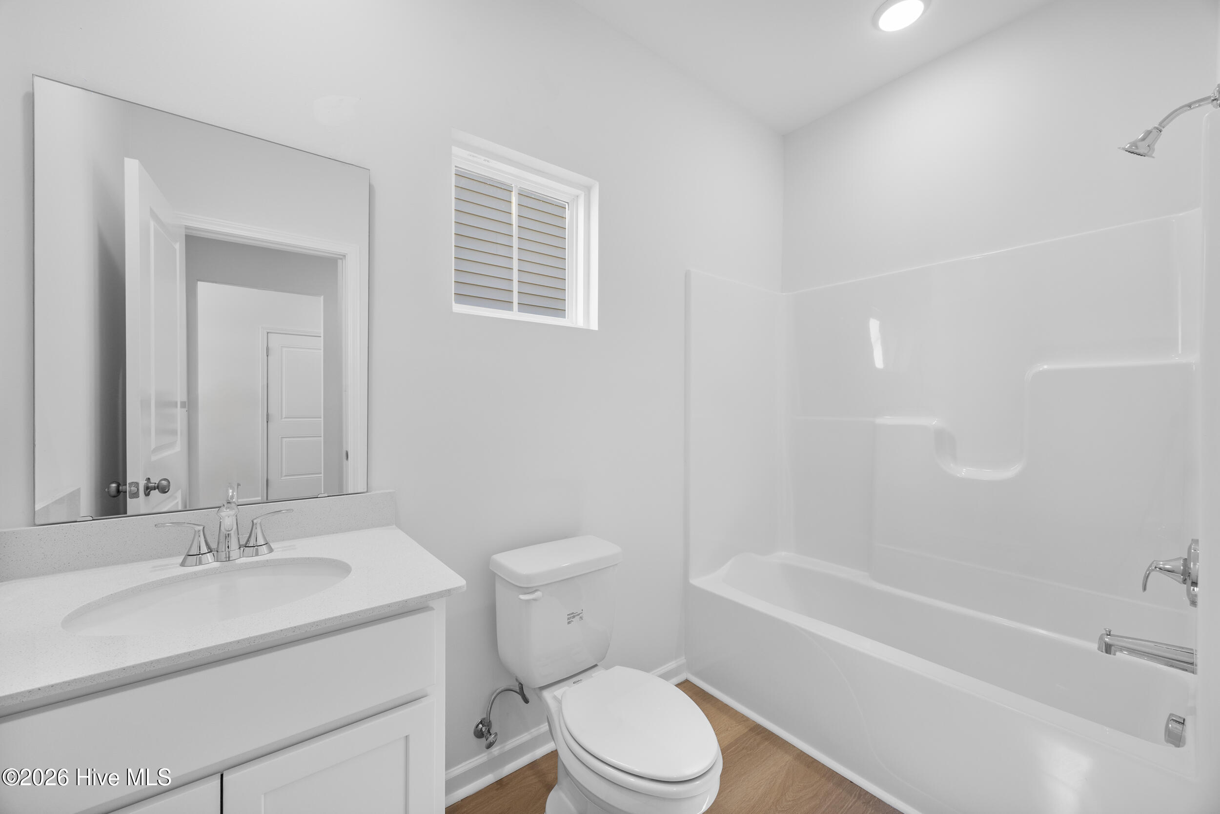 100556488 | Photo 28