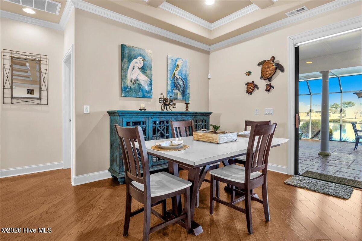 100553917 | Photo 17