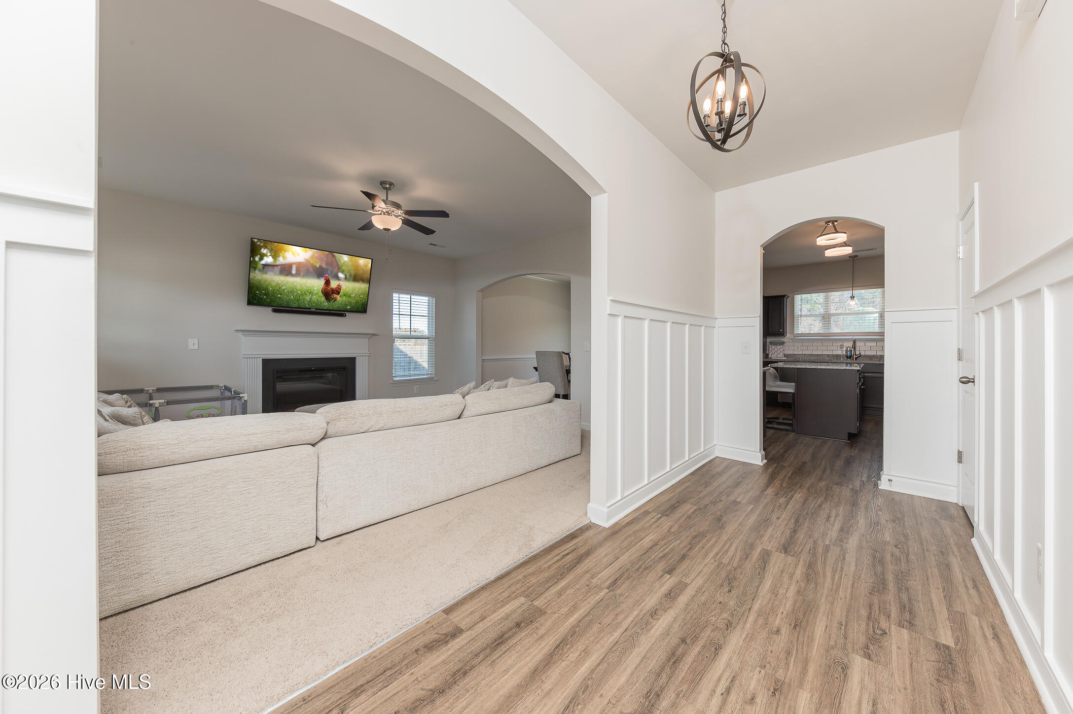 1762 Riggs Road, Maysville, NC 28555 – photo 7: 9FOYER