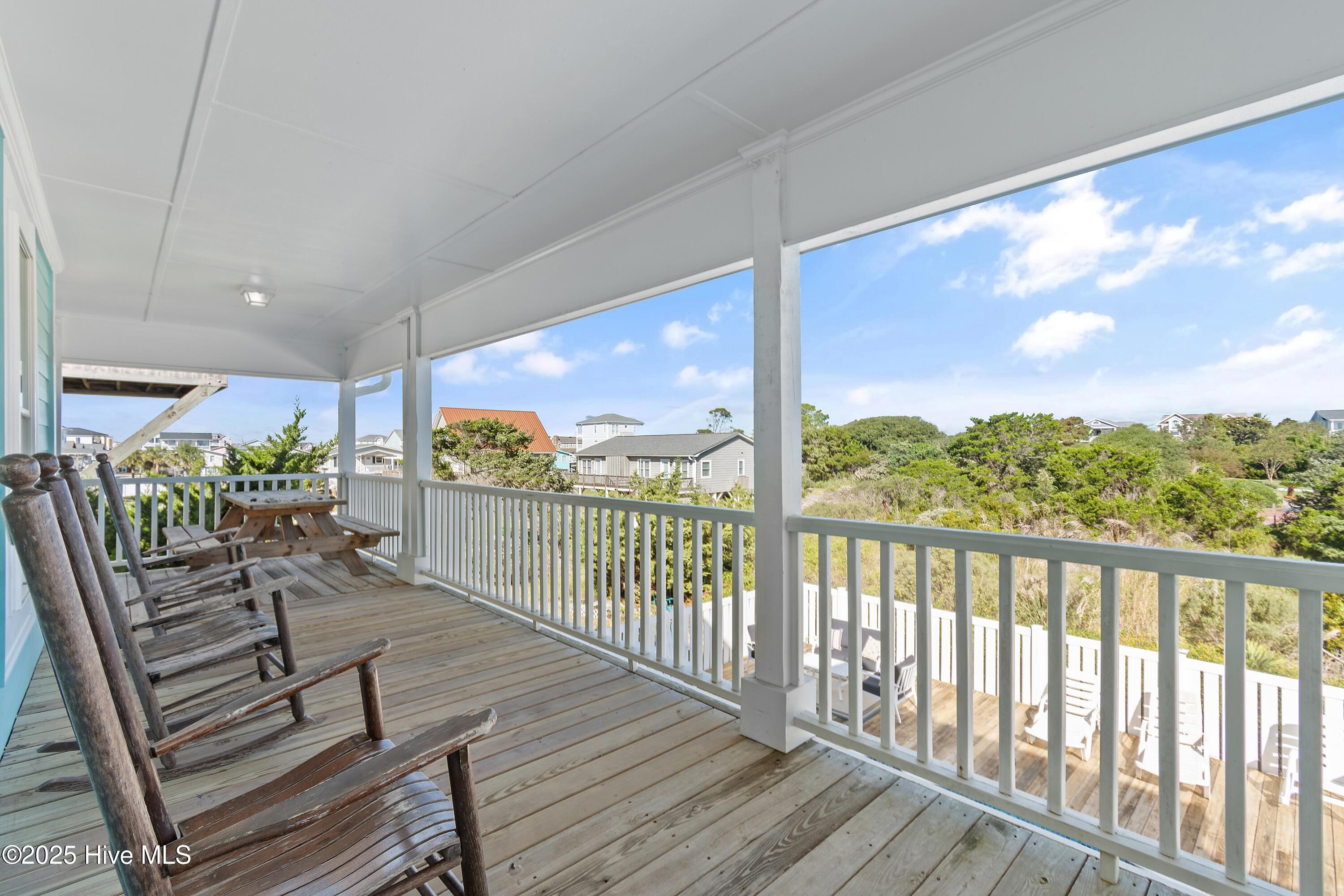 100536498 | Photo 76