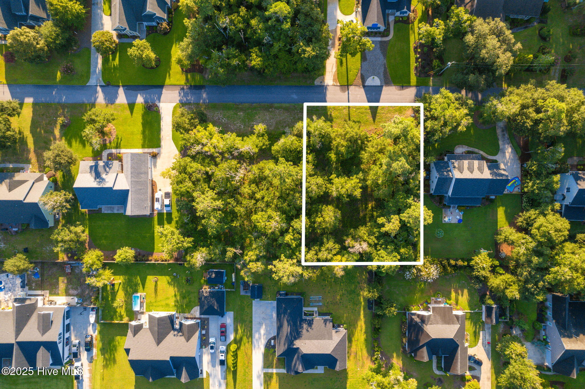 Vacant lot in Spooner's Creek