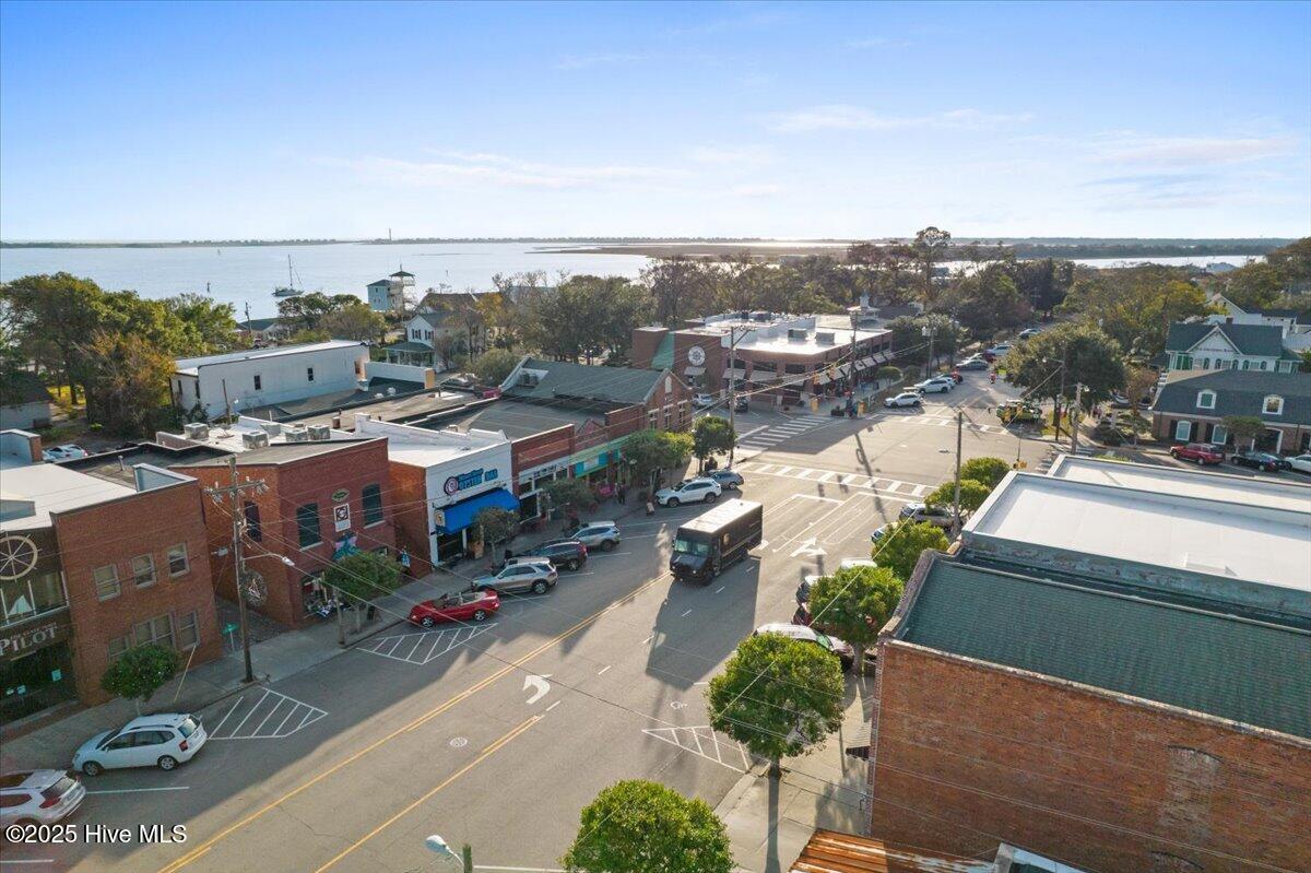 100518227 | Photo 49