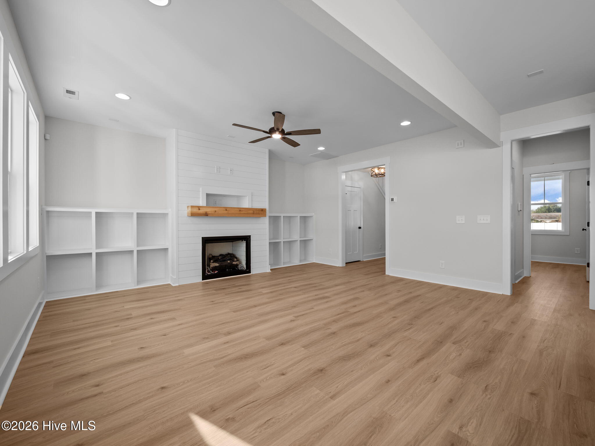 100543502 | Photo 14