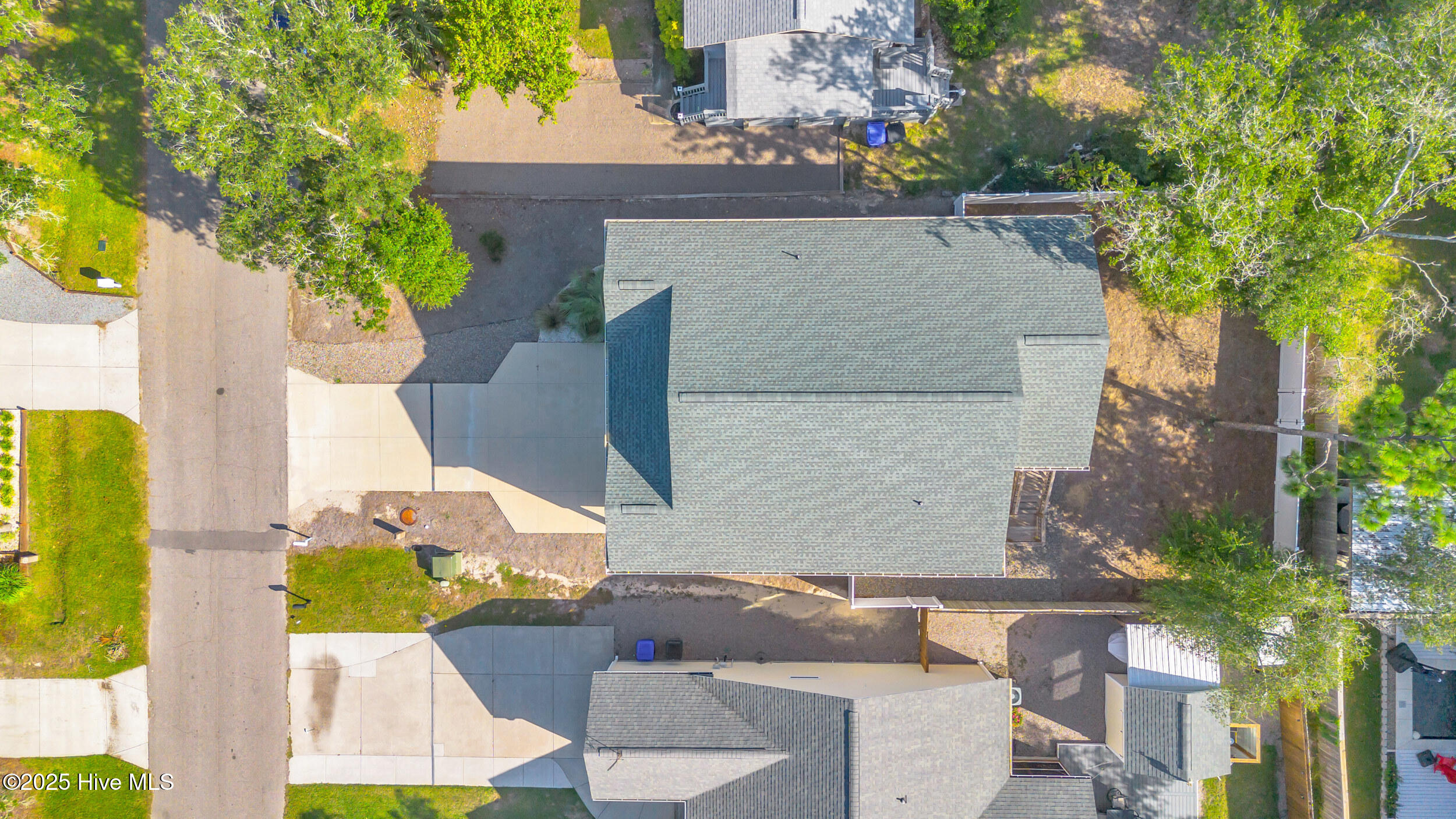 100534529 | Photo 61