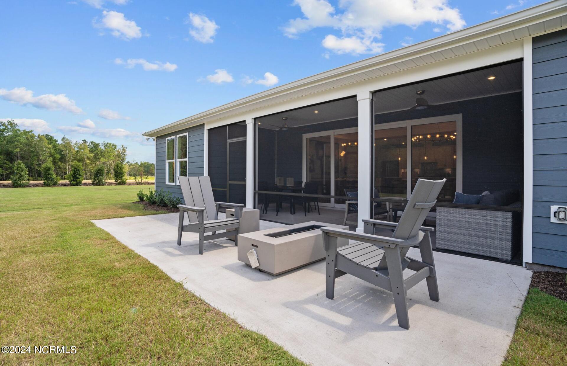 100535007 | Photo 34