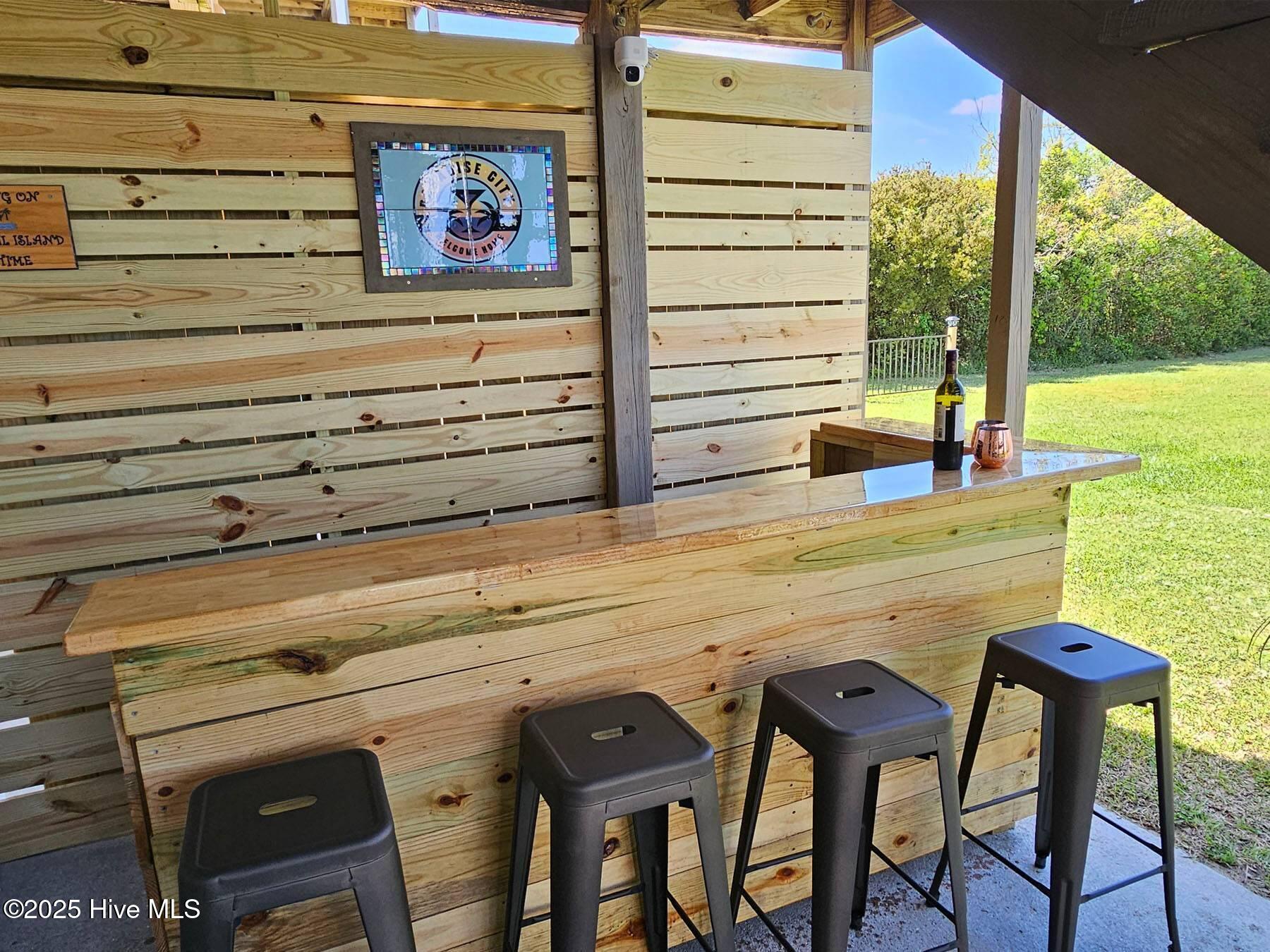 100540748 | Photo 33