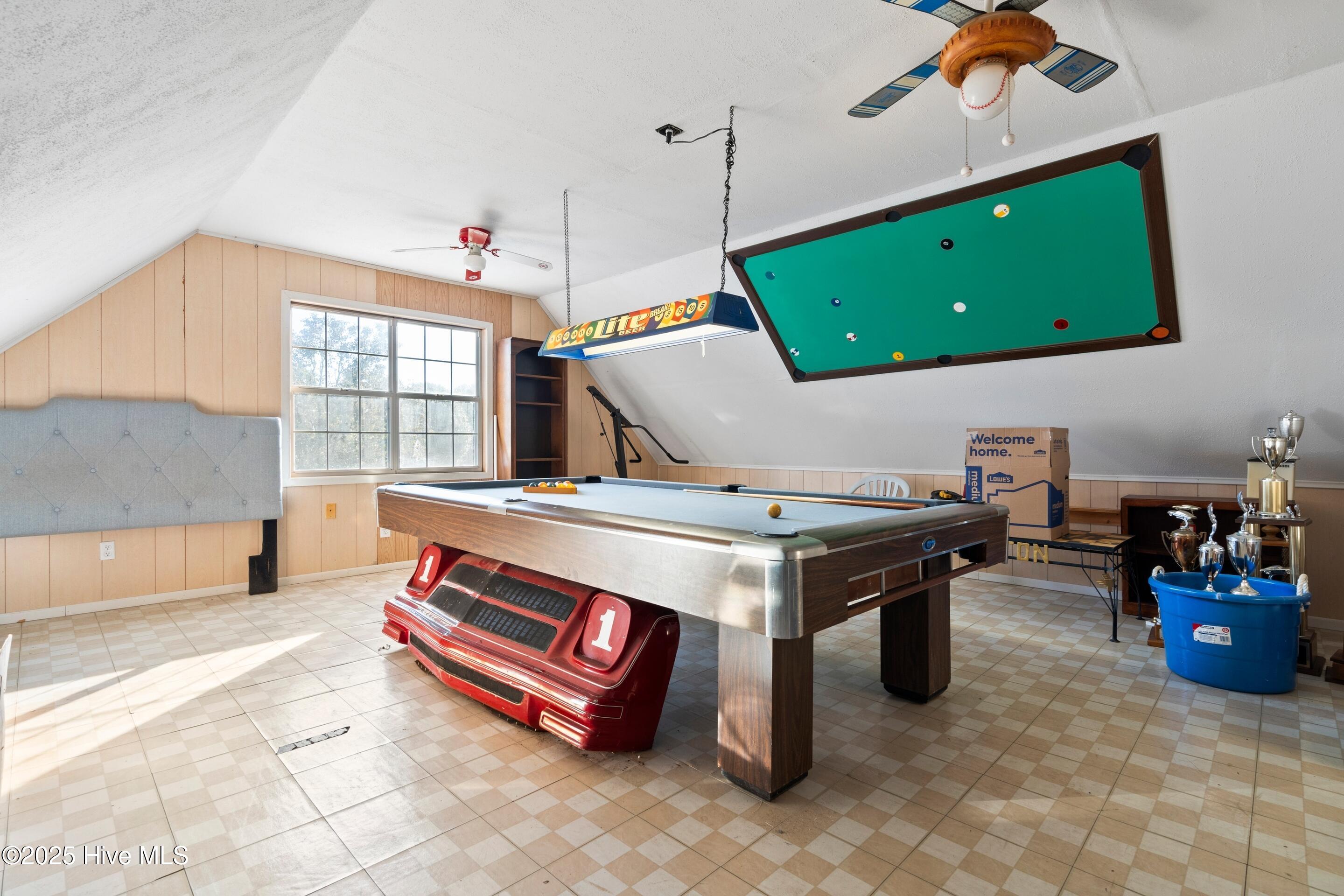 100535792 | Photo 69