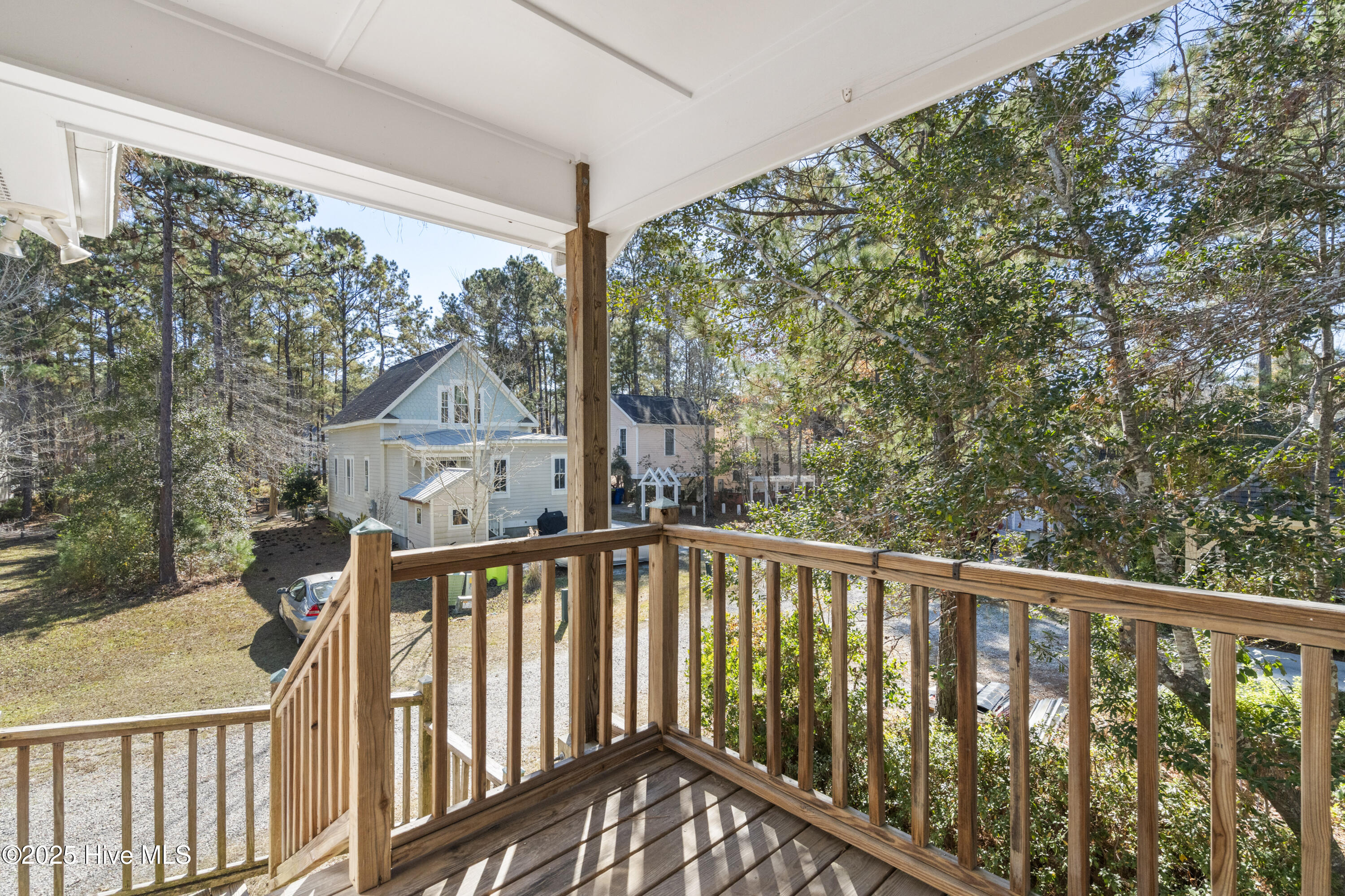 100543088 | Photo 30