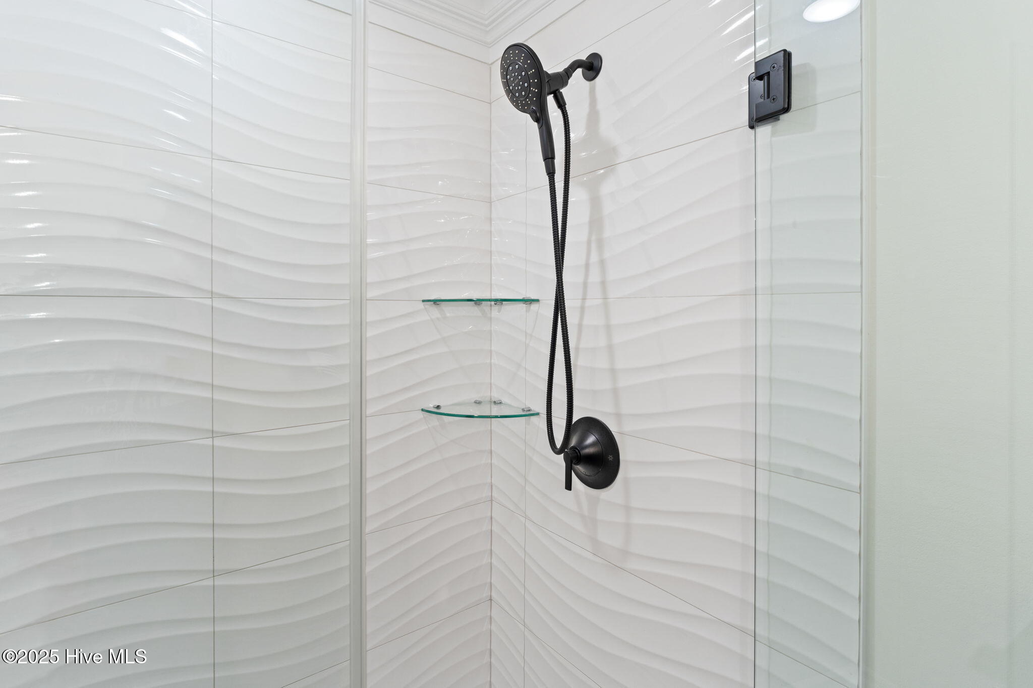 100559638 | Photo 28