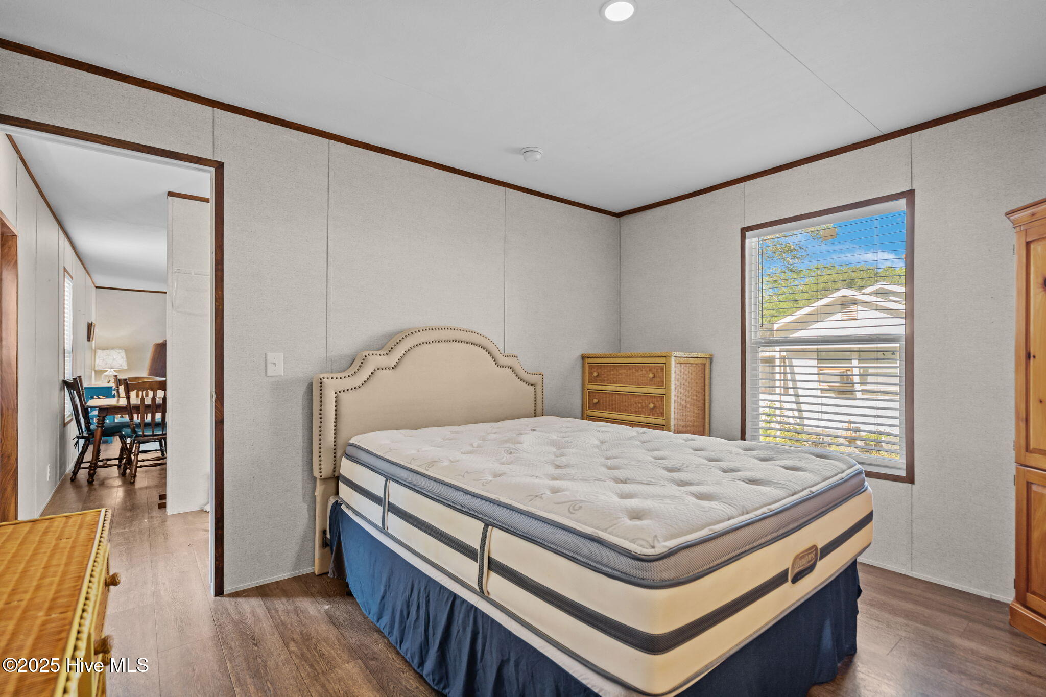 100547370 | Photo 34