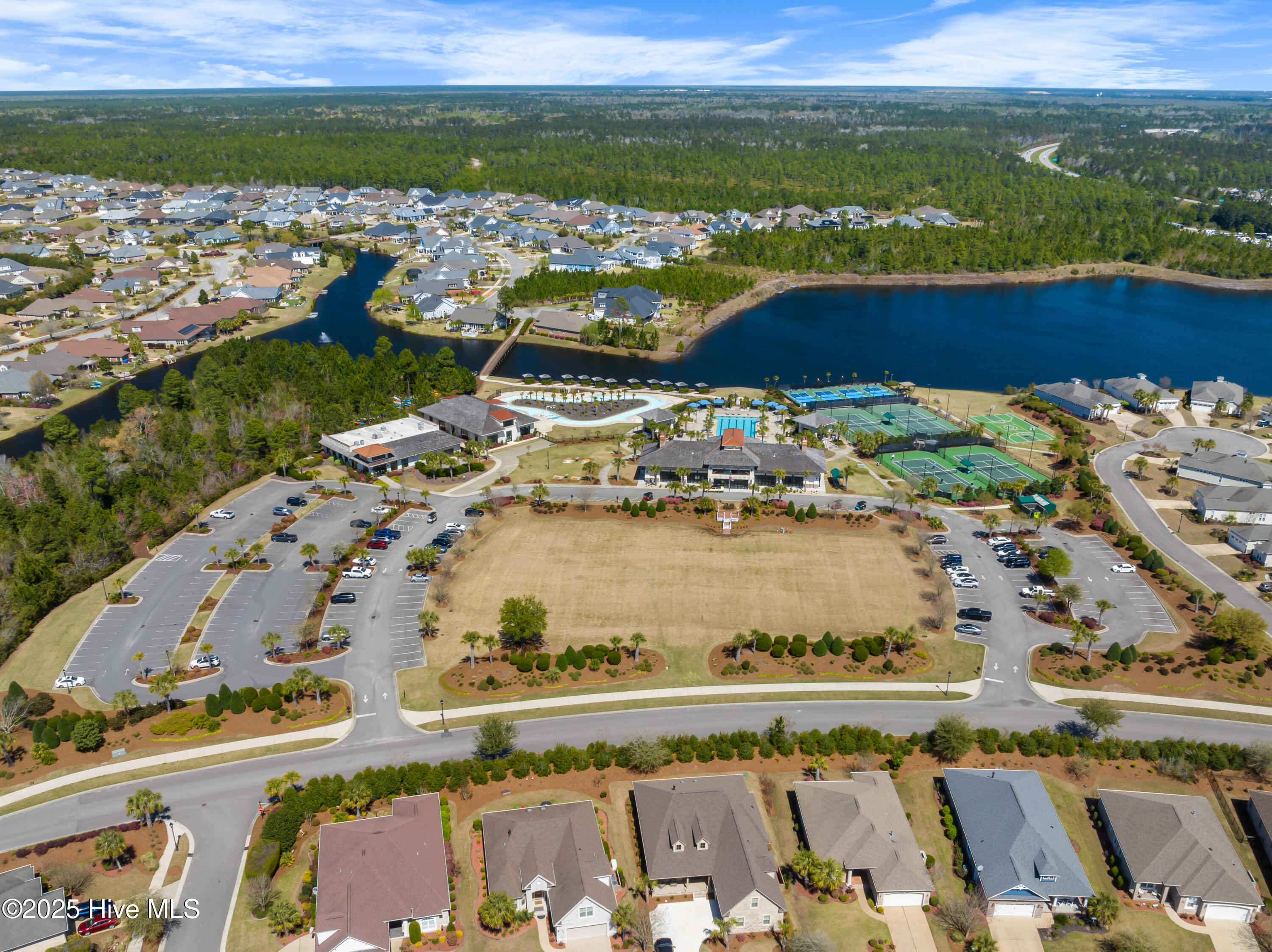 100494528 | Photo 87