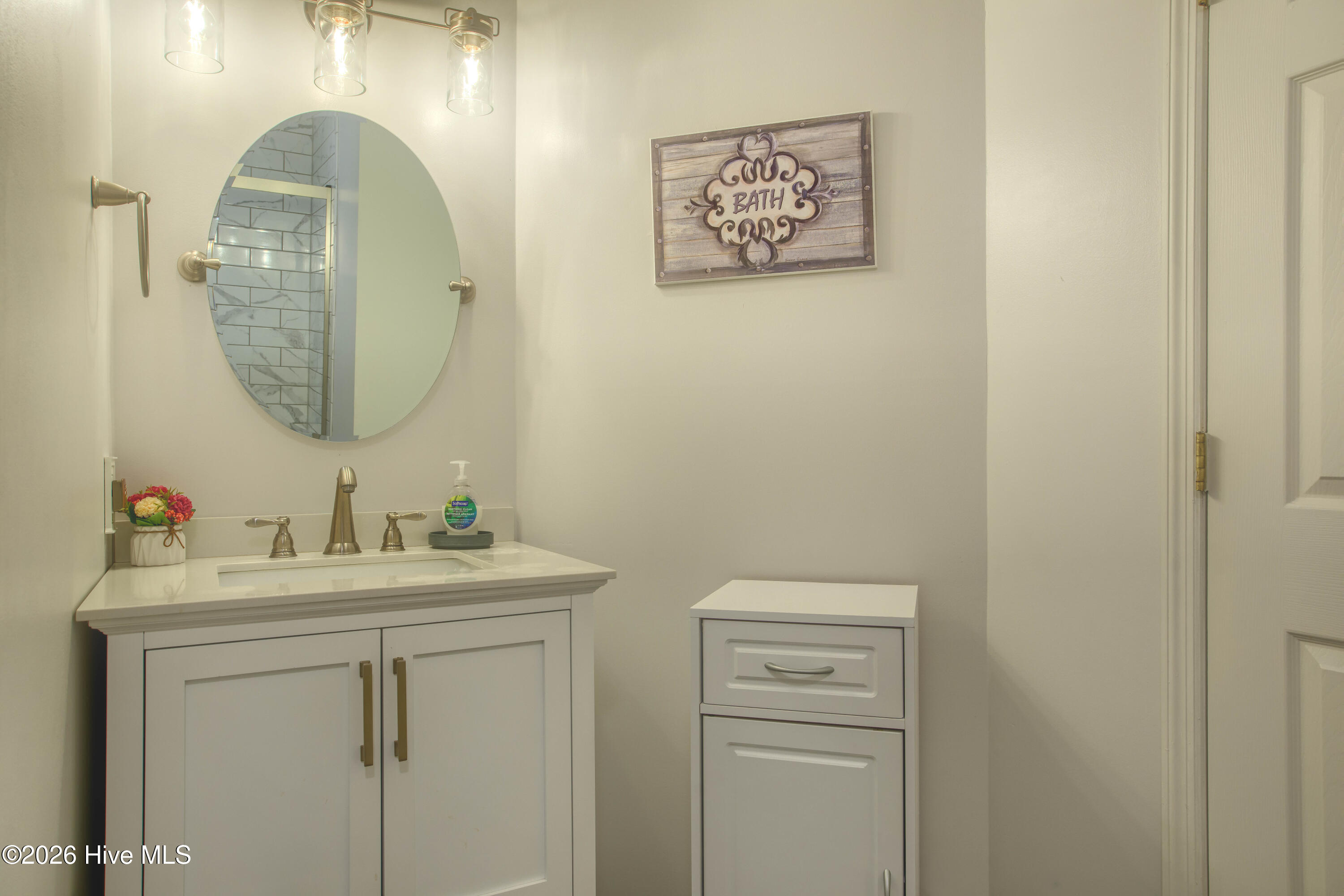 100559939 | Photo 17