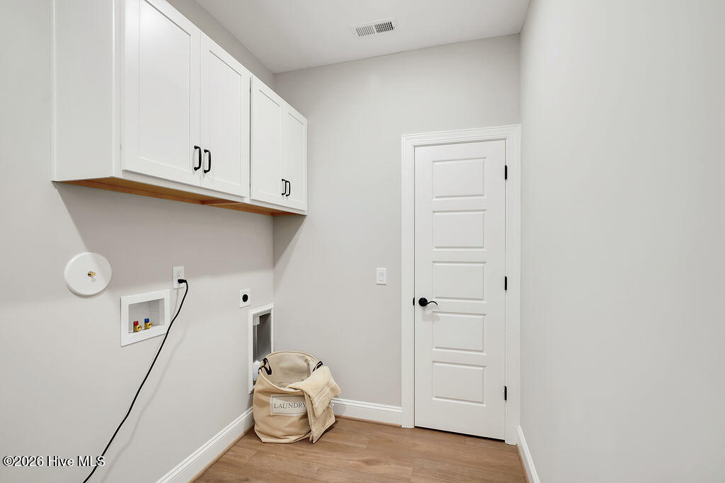 100517231 | Photo 29