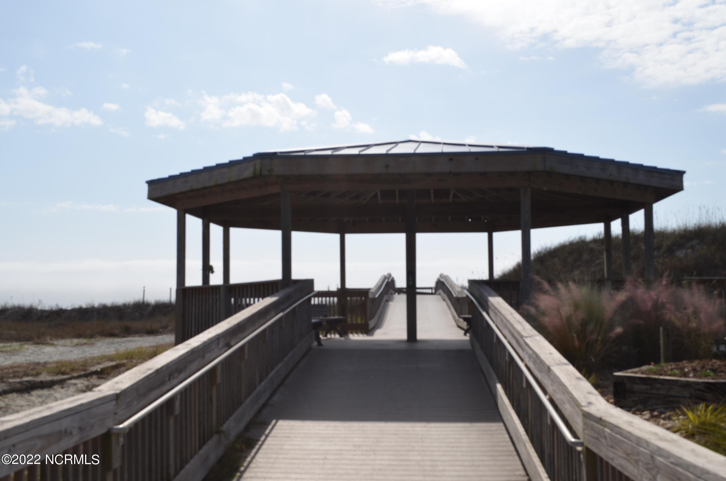 100509028 | Photo 18