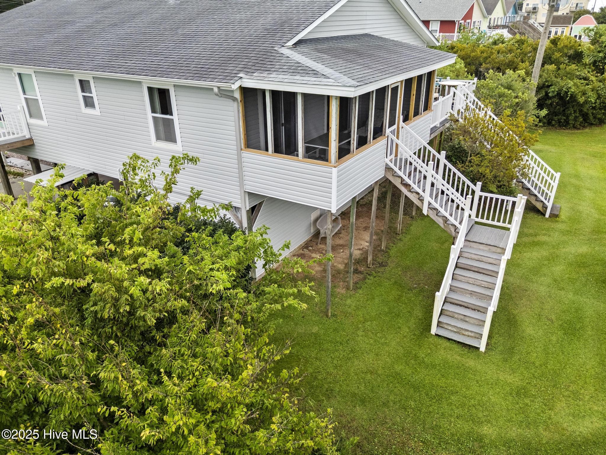 100525730 | Photo 30