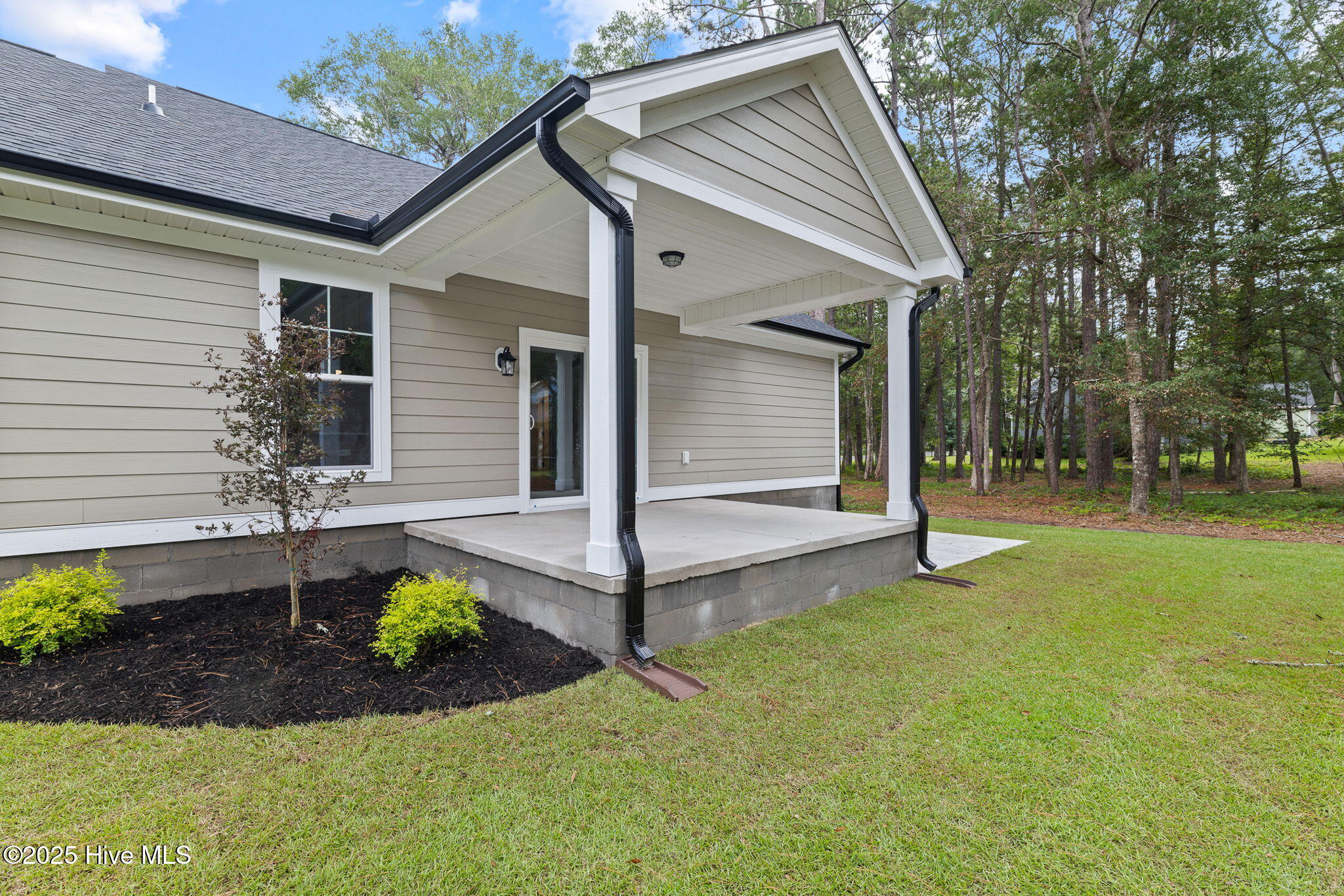 100513726 | Photo 44