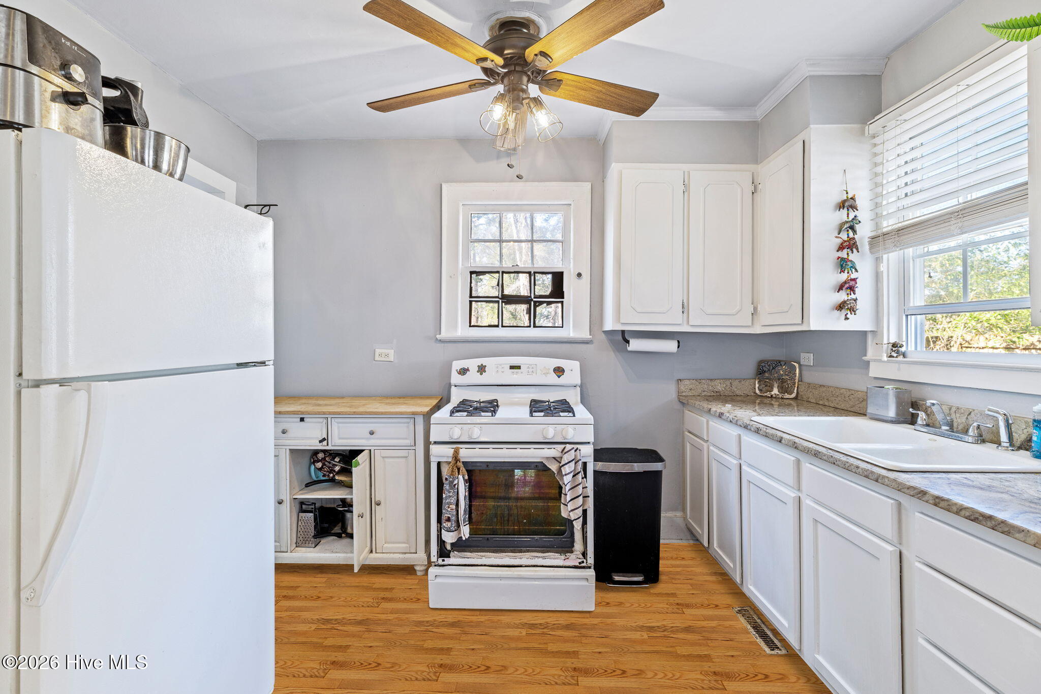 100555429 | Photo 13