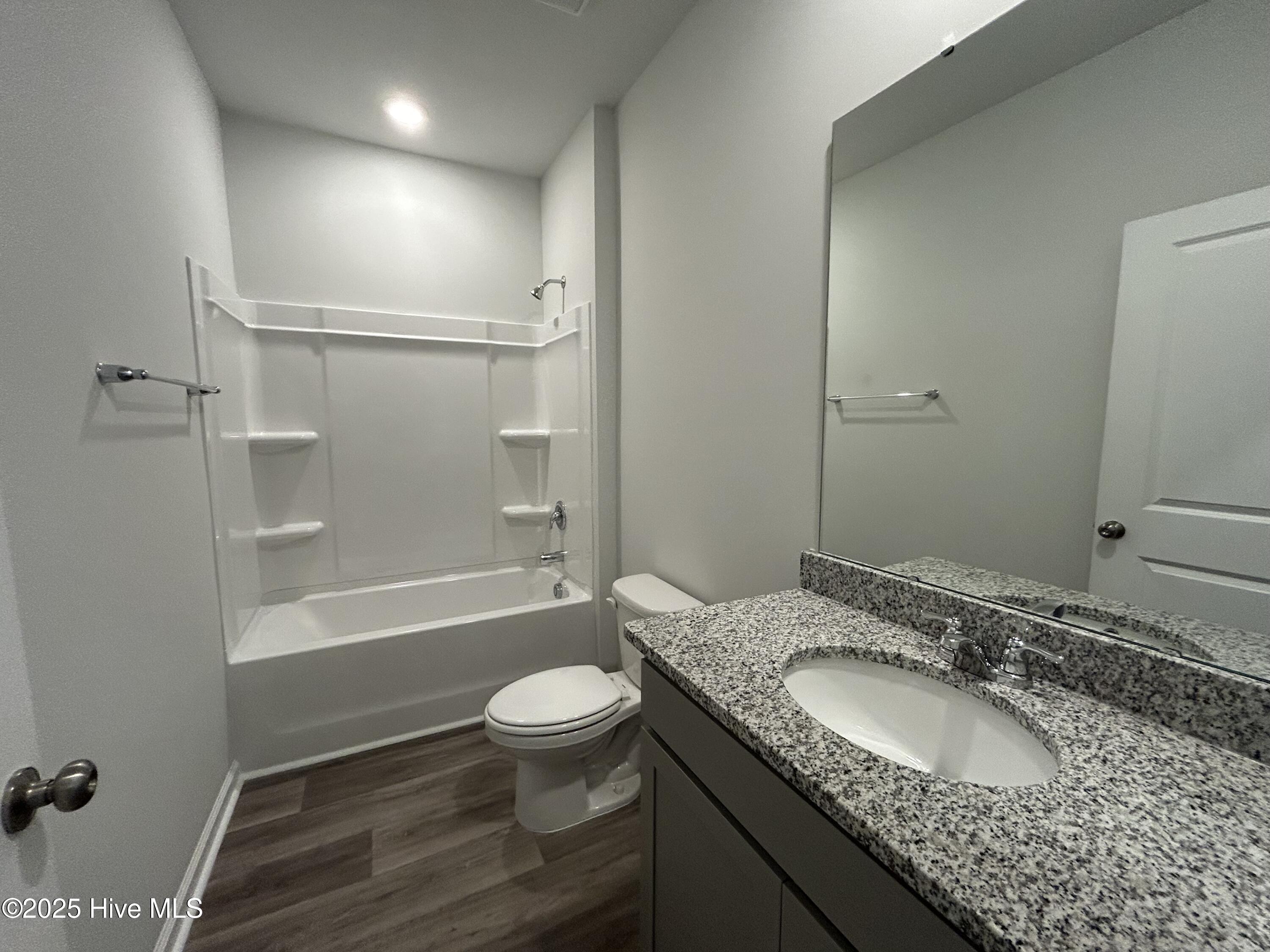 568 Coronado Avenue SE 16, Leland, NC 28451 – photo 16: Bathroom 2 with Bathtub