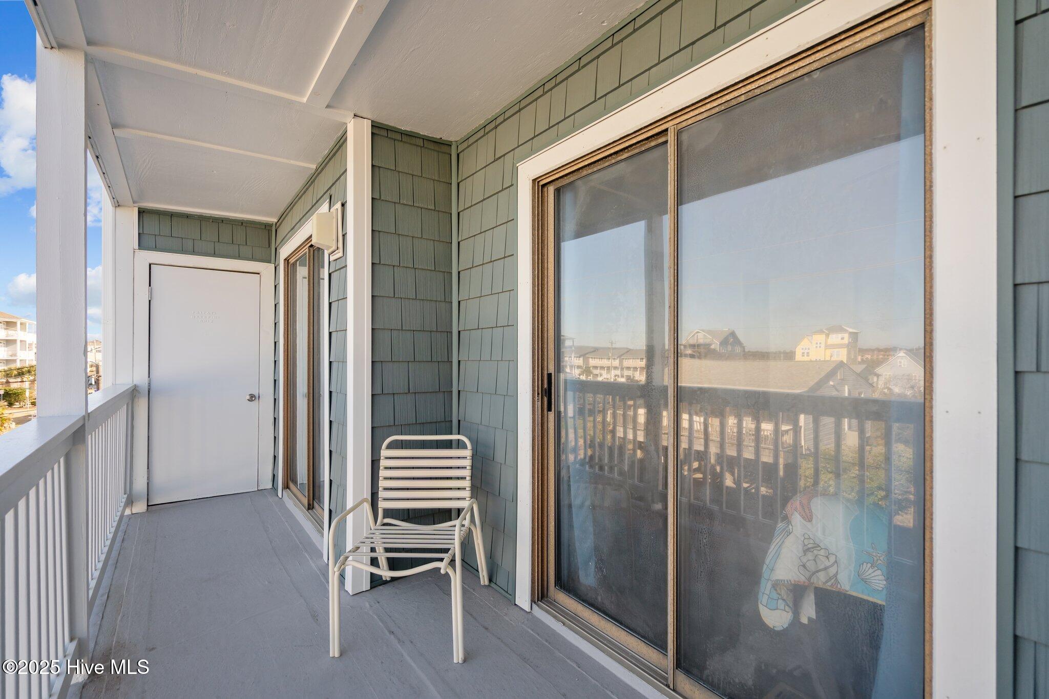 100492428 | Photo 18