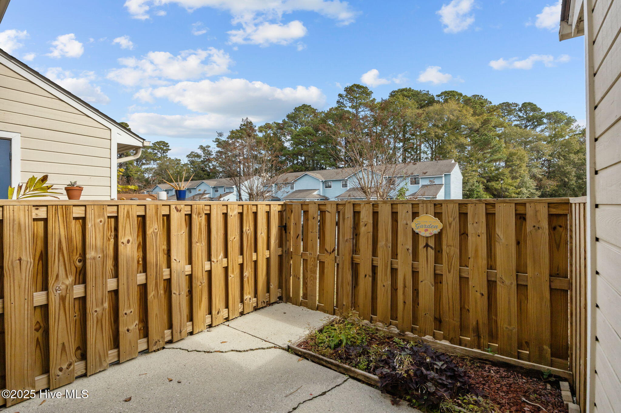 100544618 | Photo 34