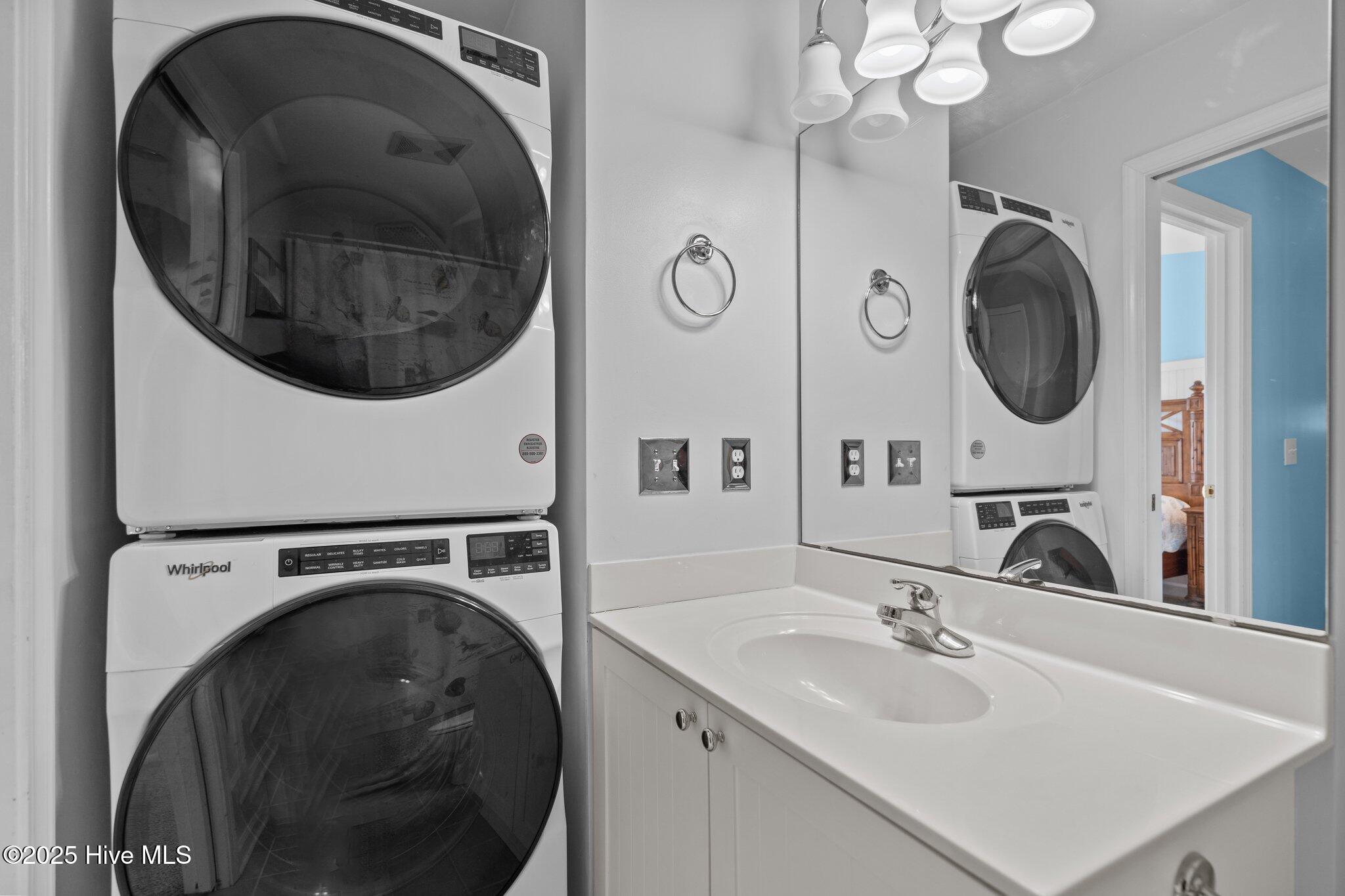 100531131 | Photo 33