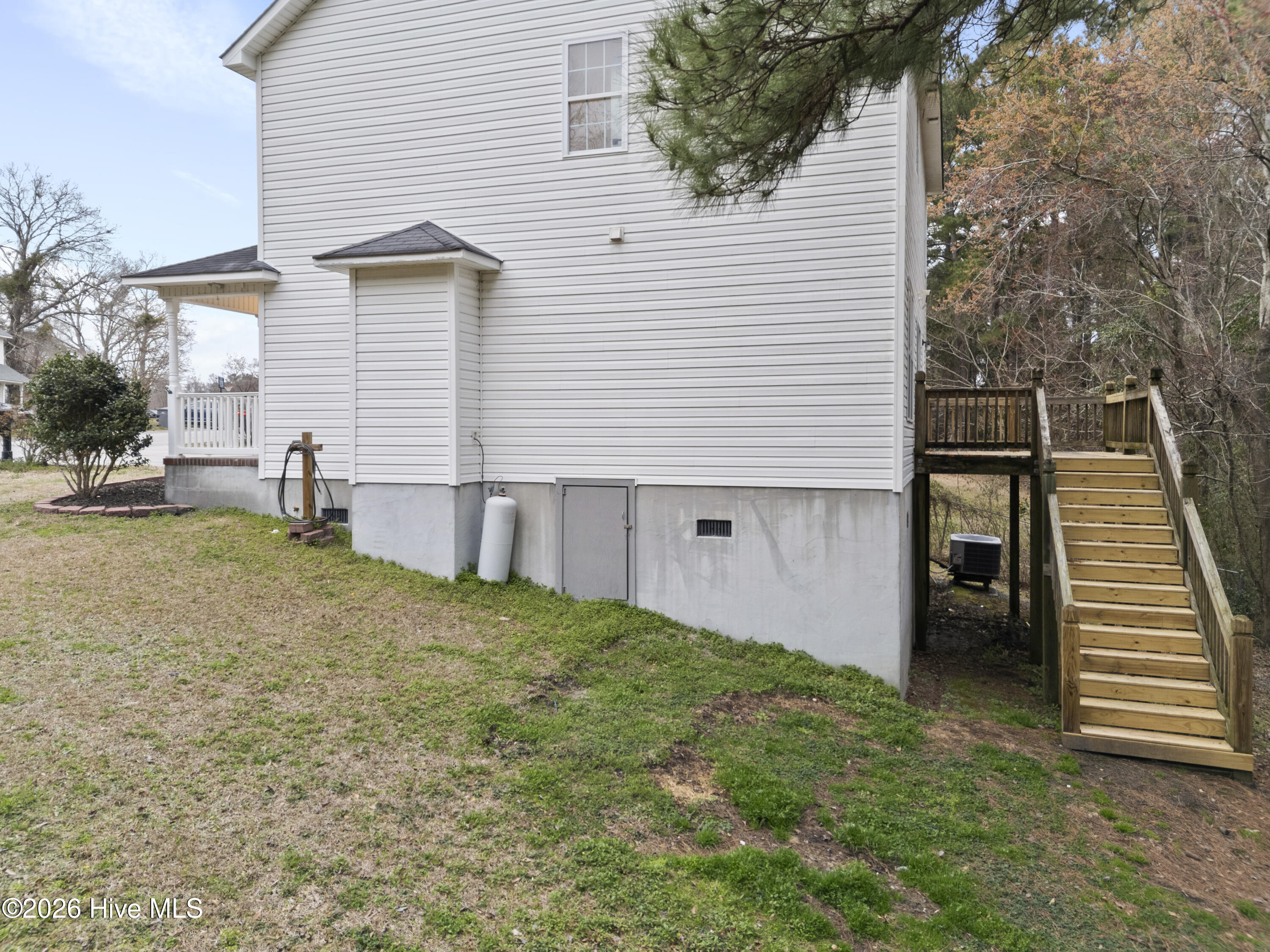 100557847 | Photo 31