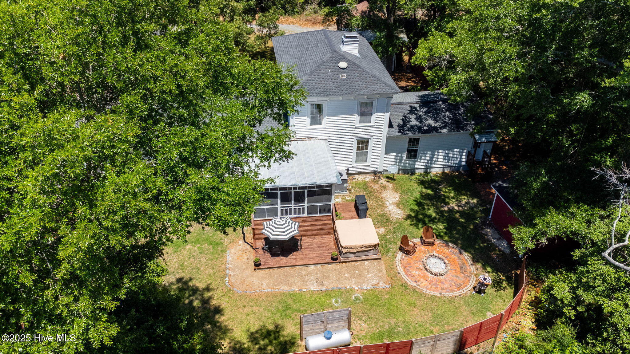 100507341 | Photo 68