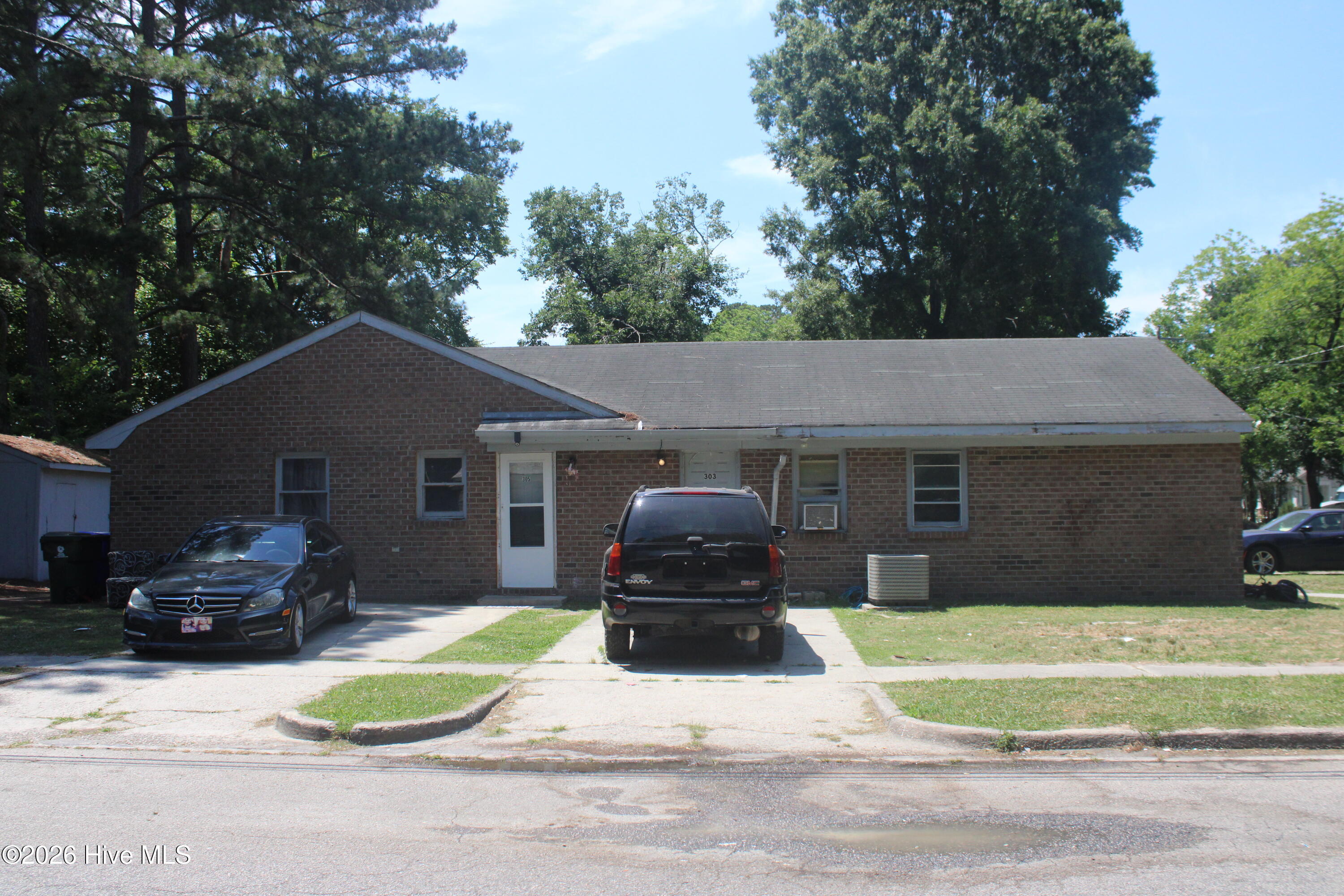 Exterior photo of 305 E Richard Street, Ahoskie, NC 27910. MLS: 100580728