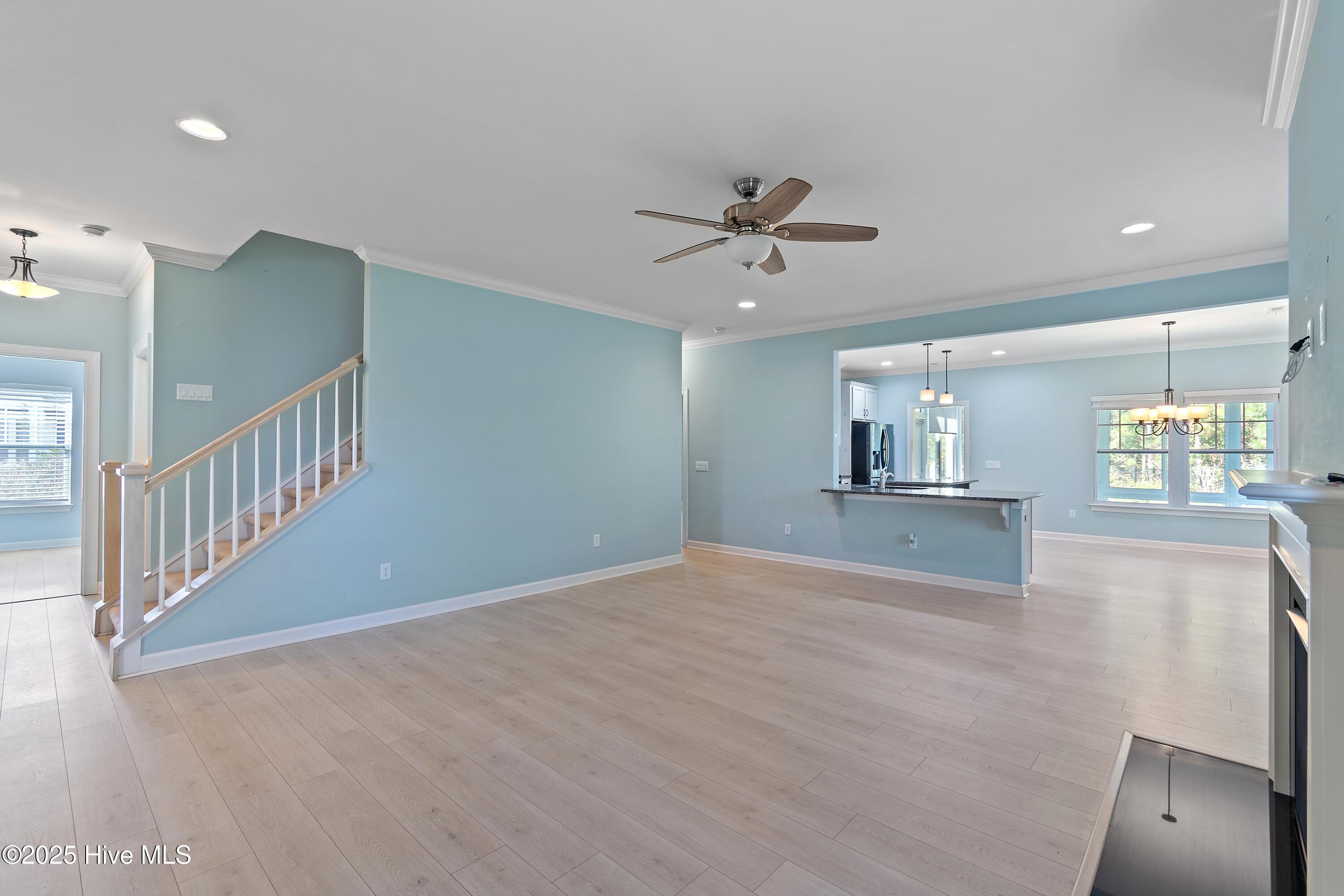 100528892 | Photo 21