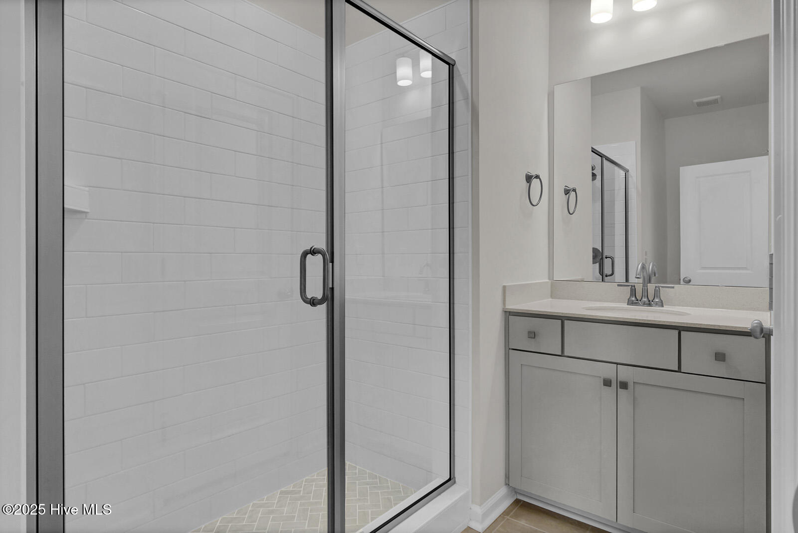 100559262 | Photo 17