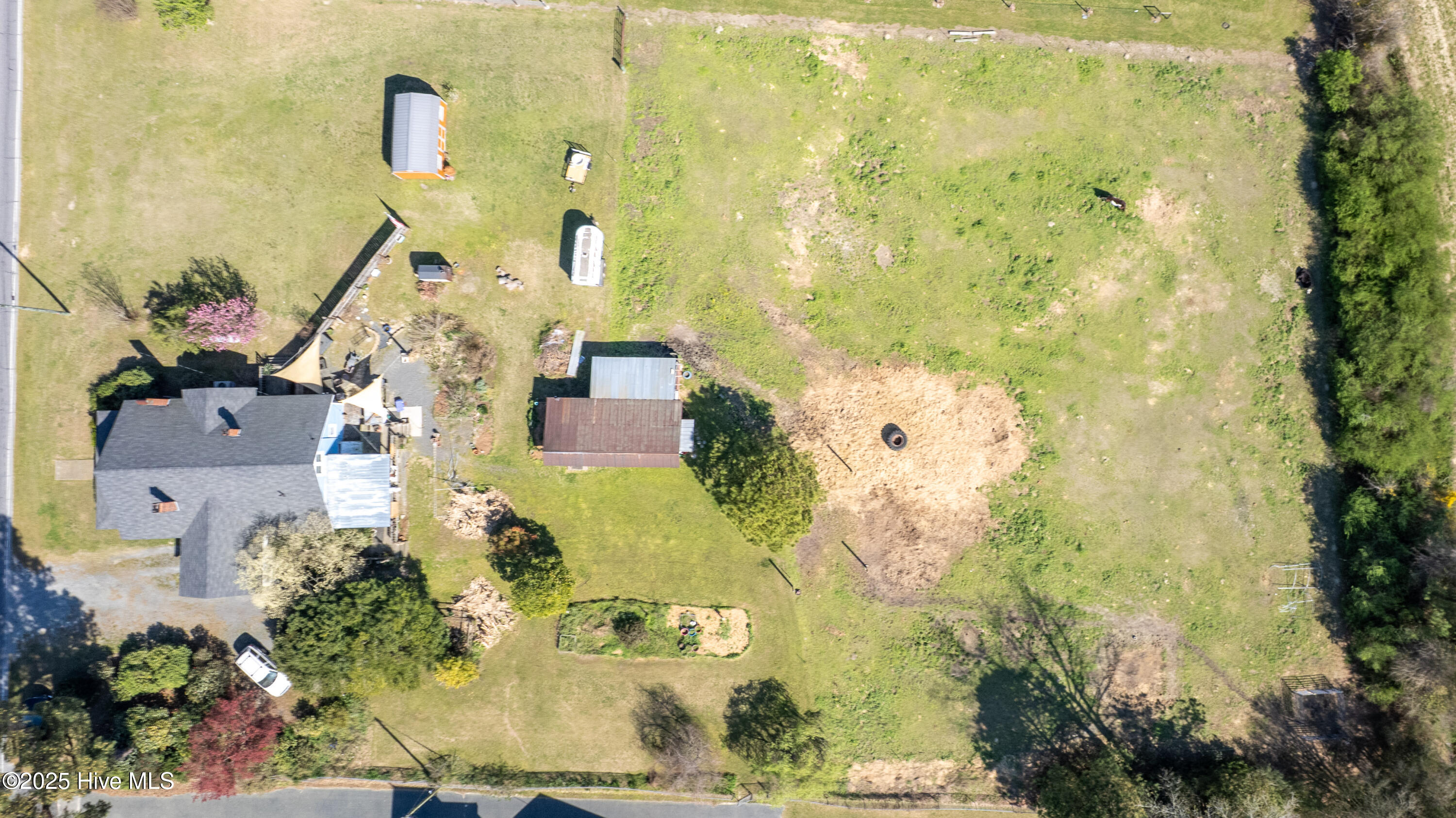 Homes for sale in Clinton, NC | 1539 Old Us 701 Hwy, Clinton, NC 28328 | MLS# 100498401