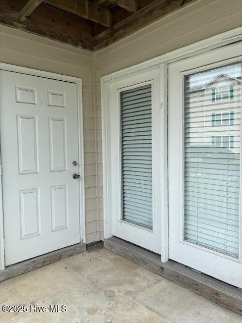 713 Clearwater Crt back patio