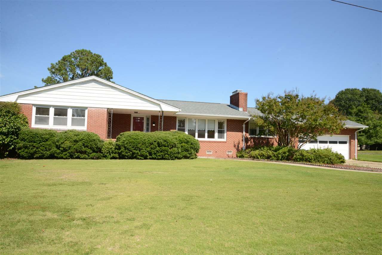 200 Fenton, Jacksonville, North Carolina, 3 Bedroom Bedrooms, 8 Room Rooms,3 BathroomBathrooms,Single family residence,For sale,Fenton,100608787