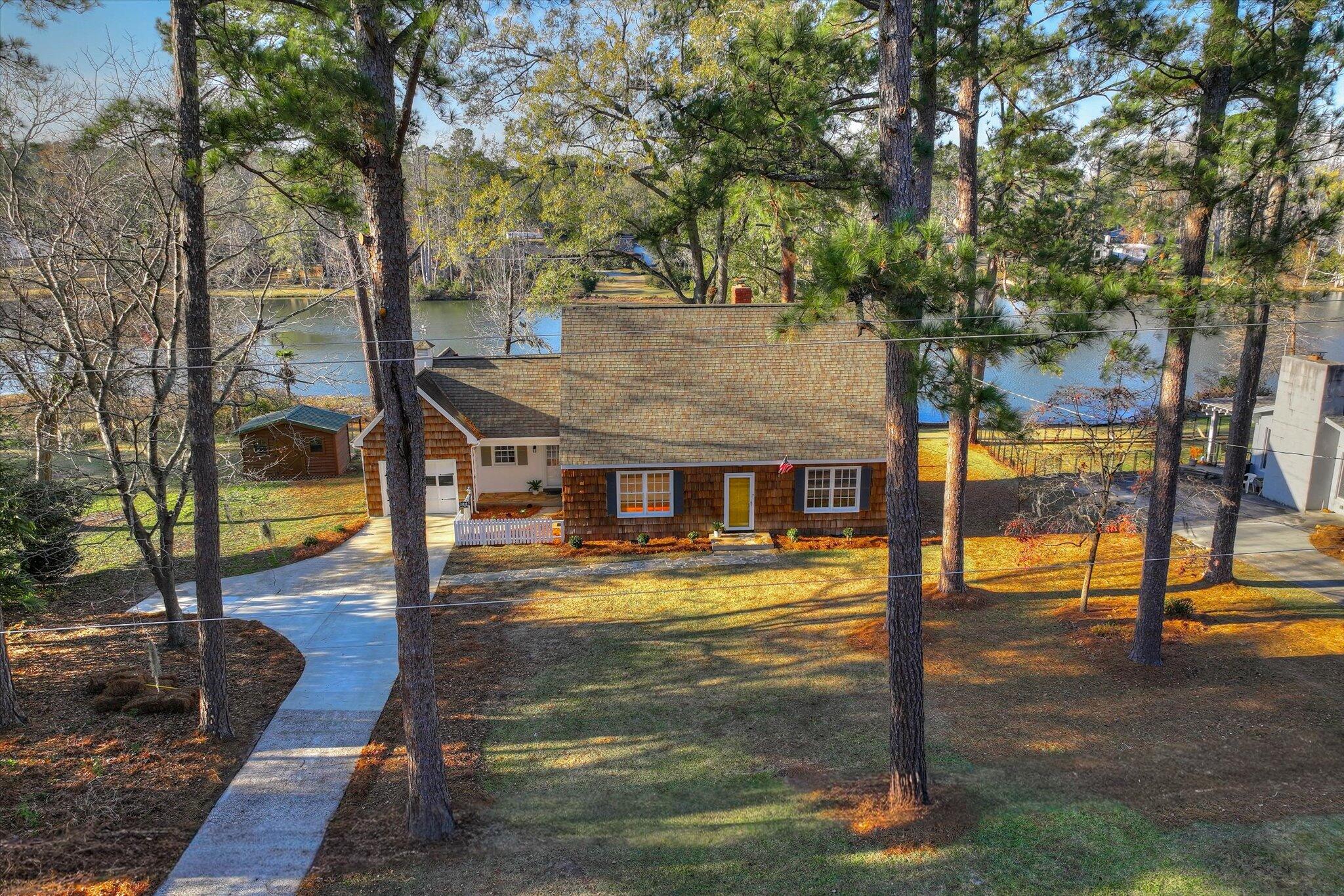 Listing Photo 98253618