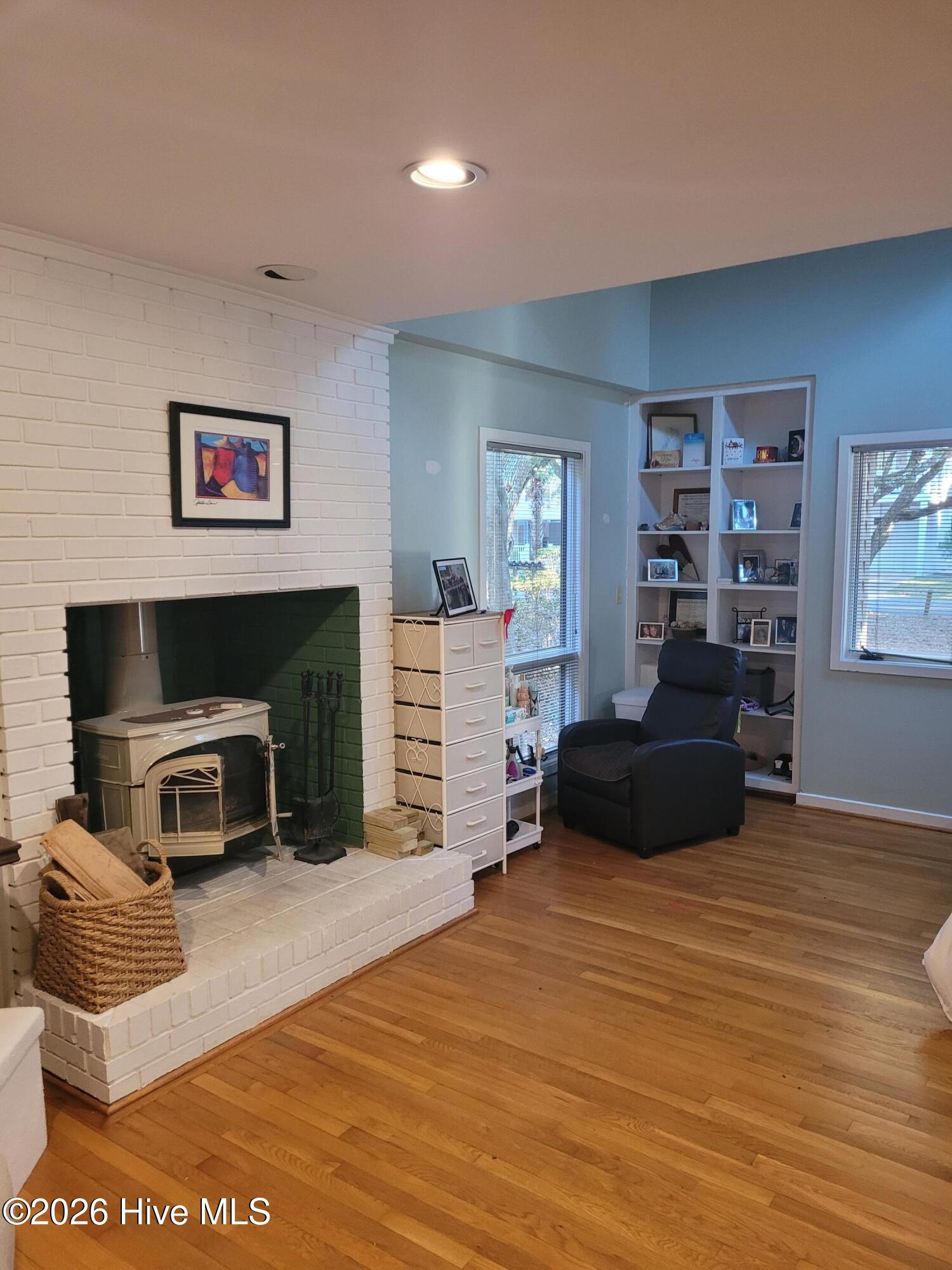 100549225 | Photo 10