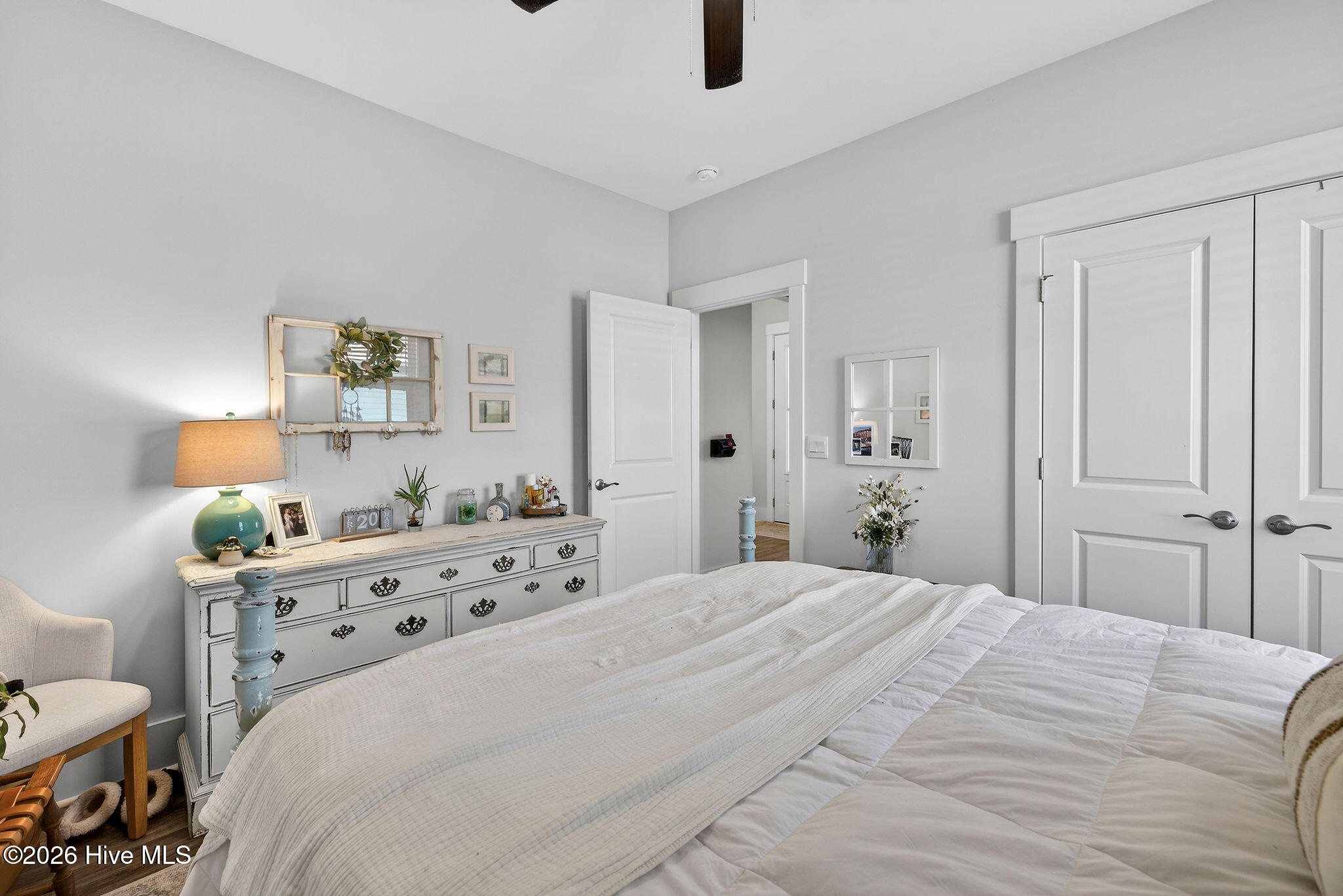 100563457 | Photo 13