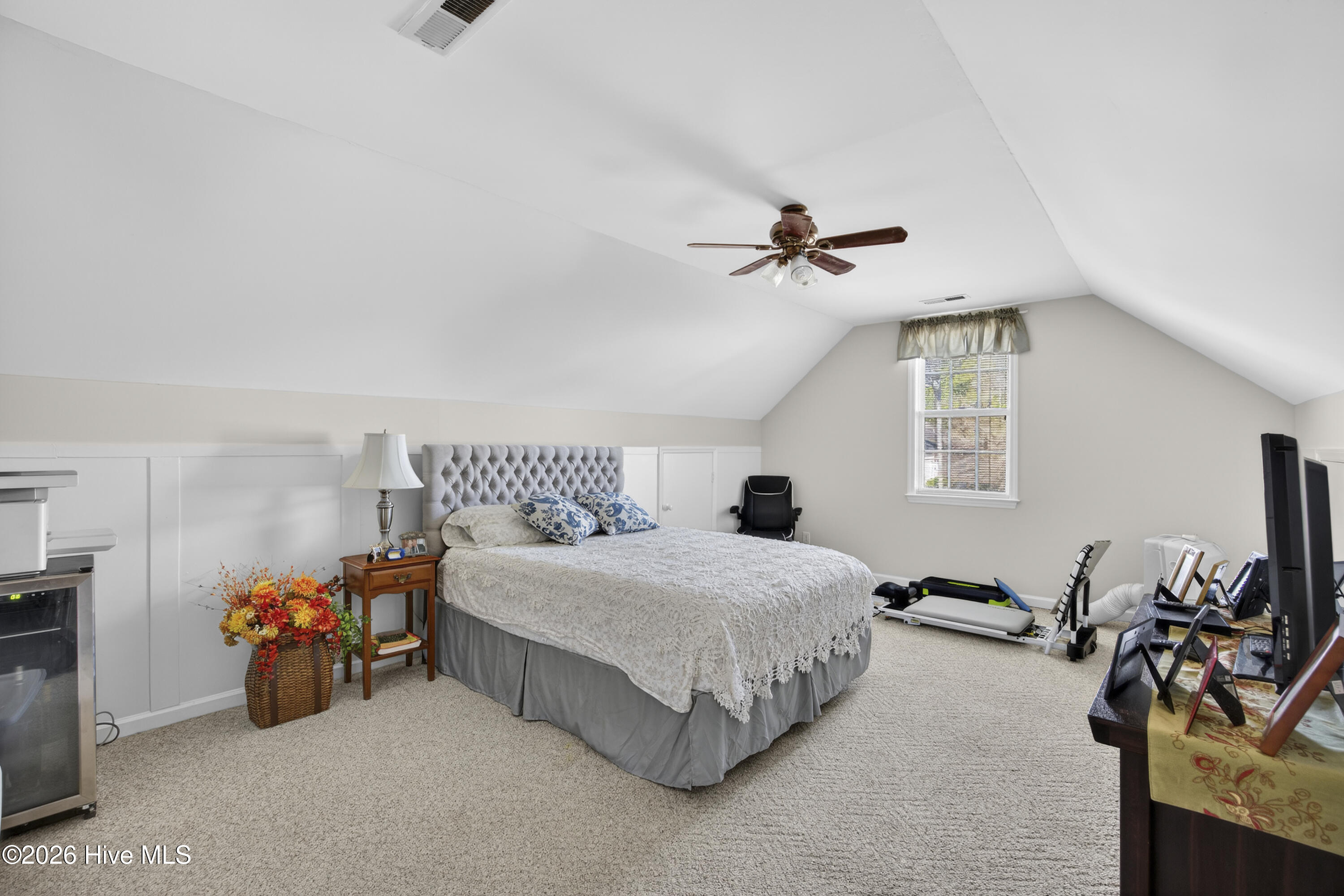 100560276 | Photo 26