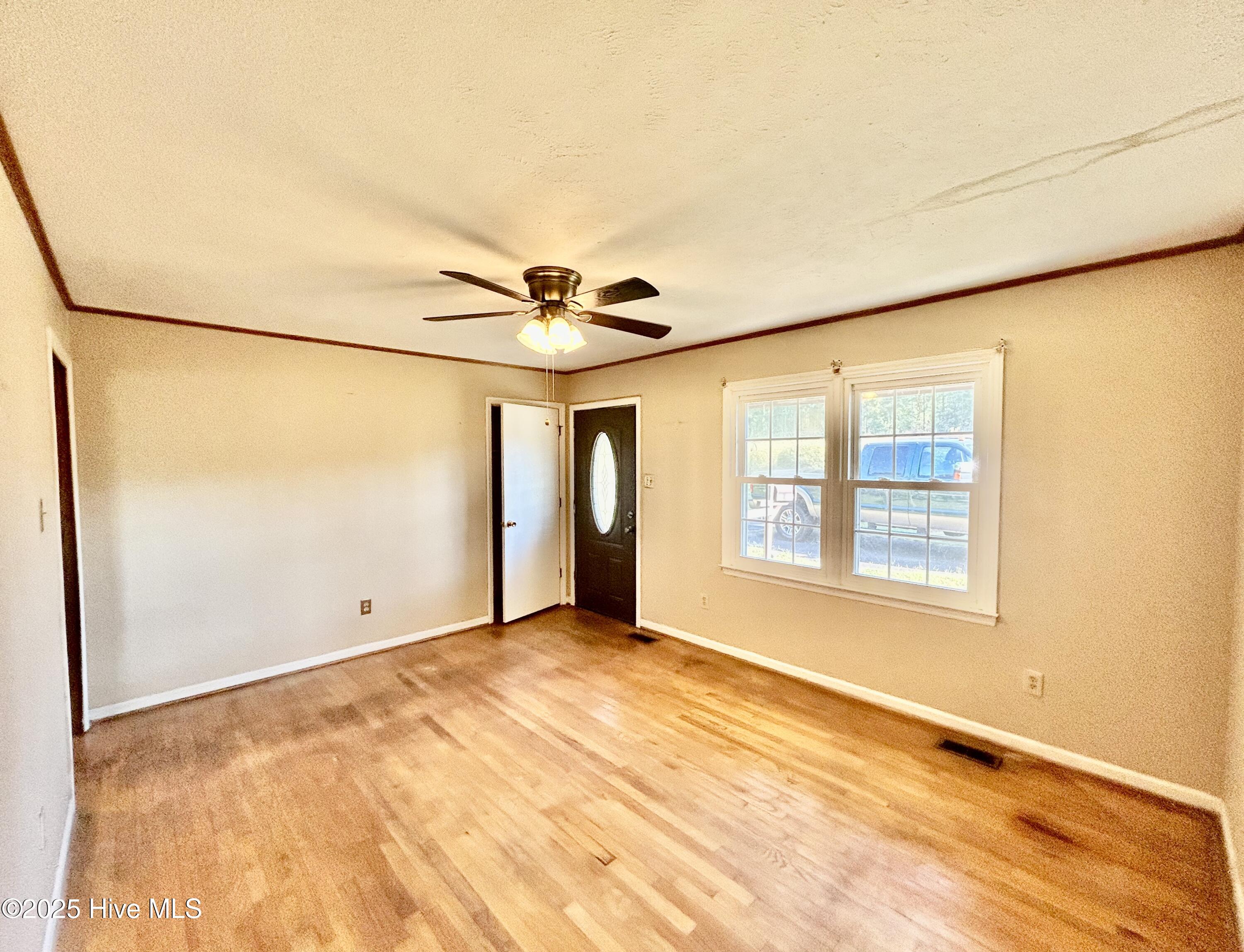 Homes for sale in Hamlet, NC | 1918 Us 74 E Hwy, Hamlet, NC 28345 | MLS# 100532186