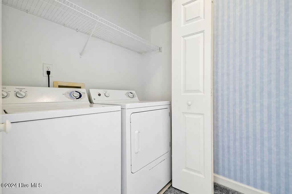 100542062 | Photo 23