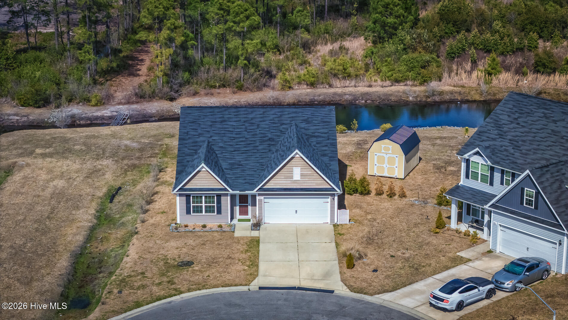 100558342 | Photo 42