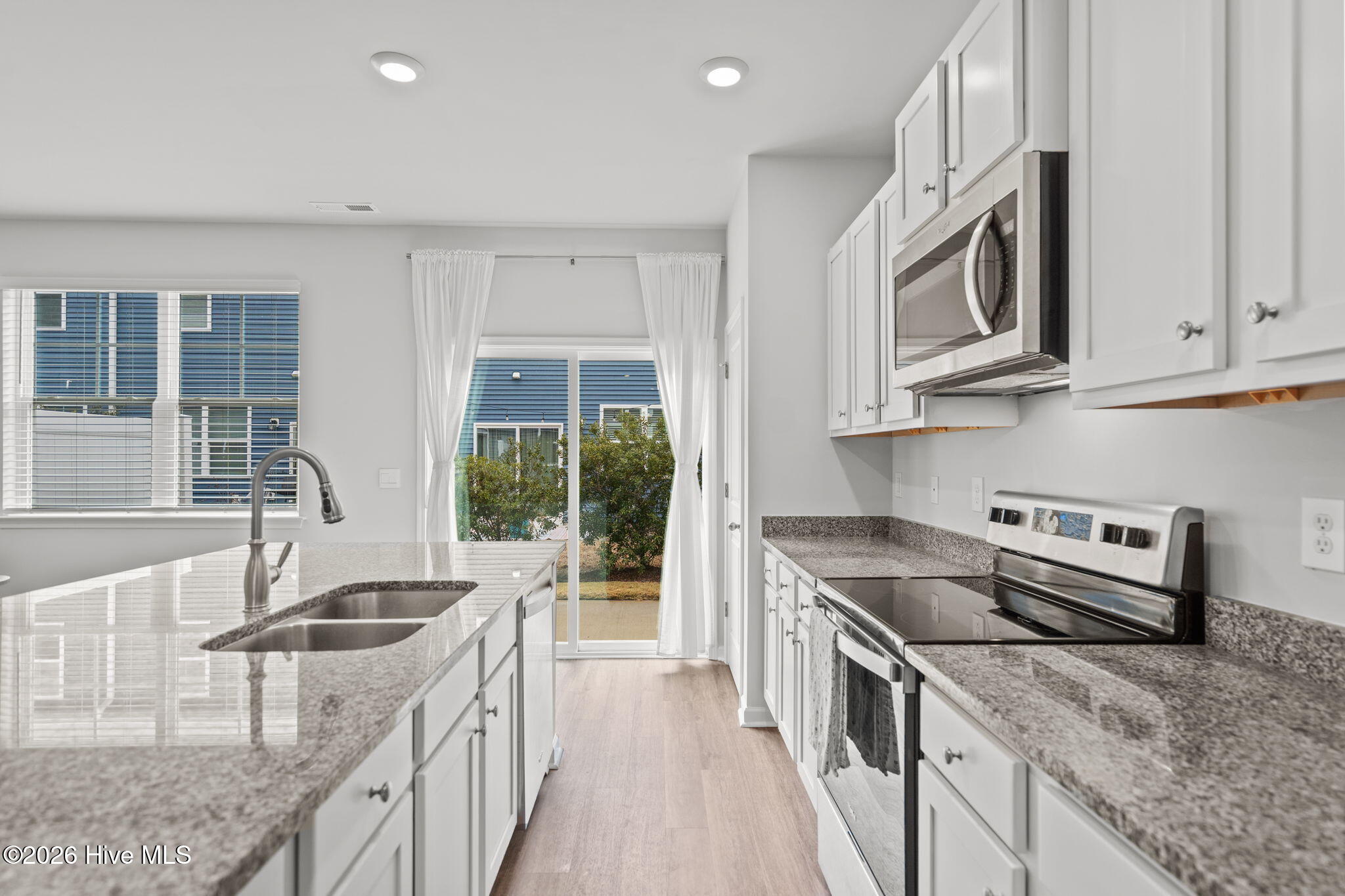 100555549 | Photo 17