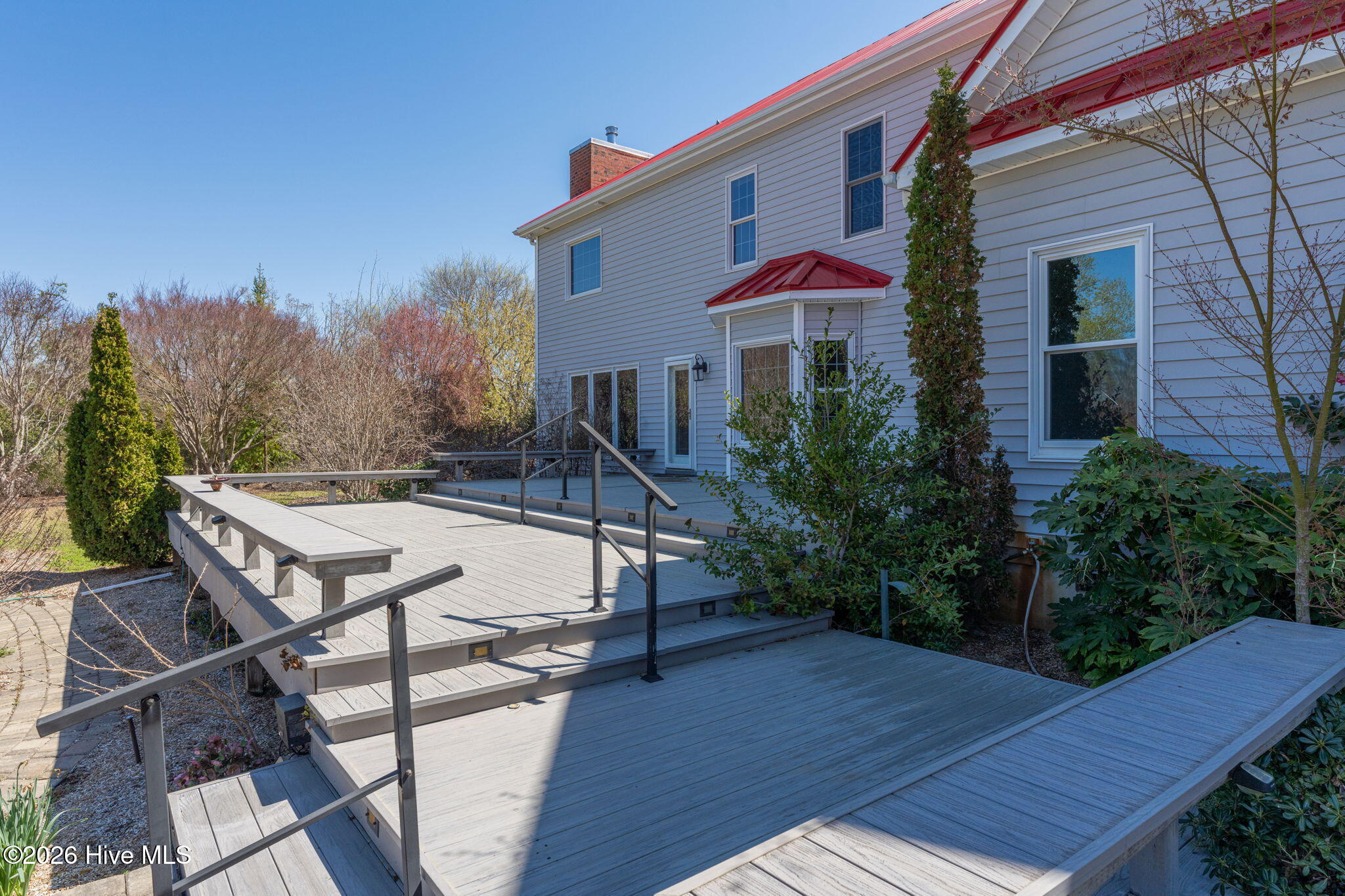 100552056 | Photo 55